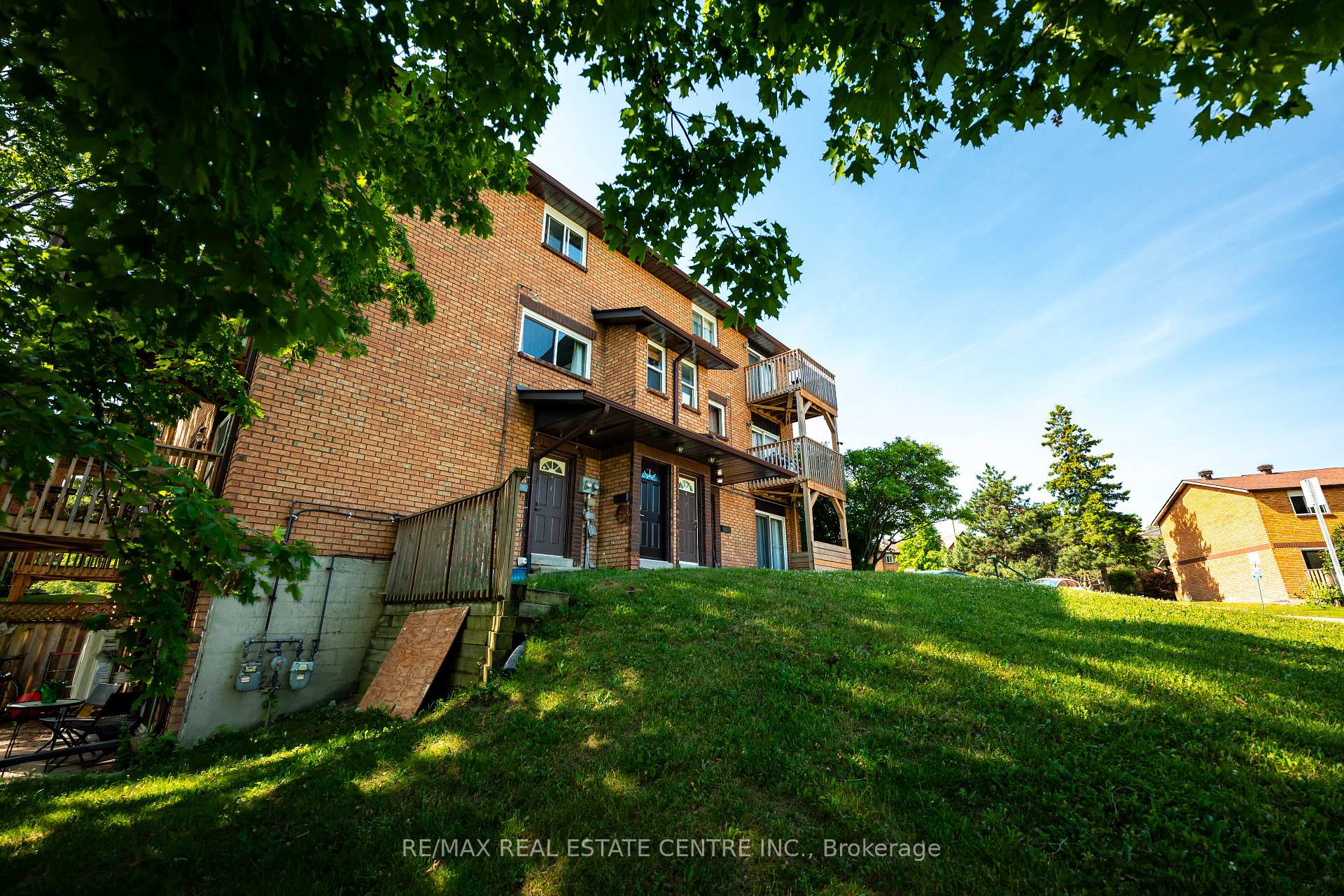 Photo 22 of Unit 3, 30 Loggers Run, Barrie, Ardagh — HOMEH