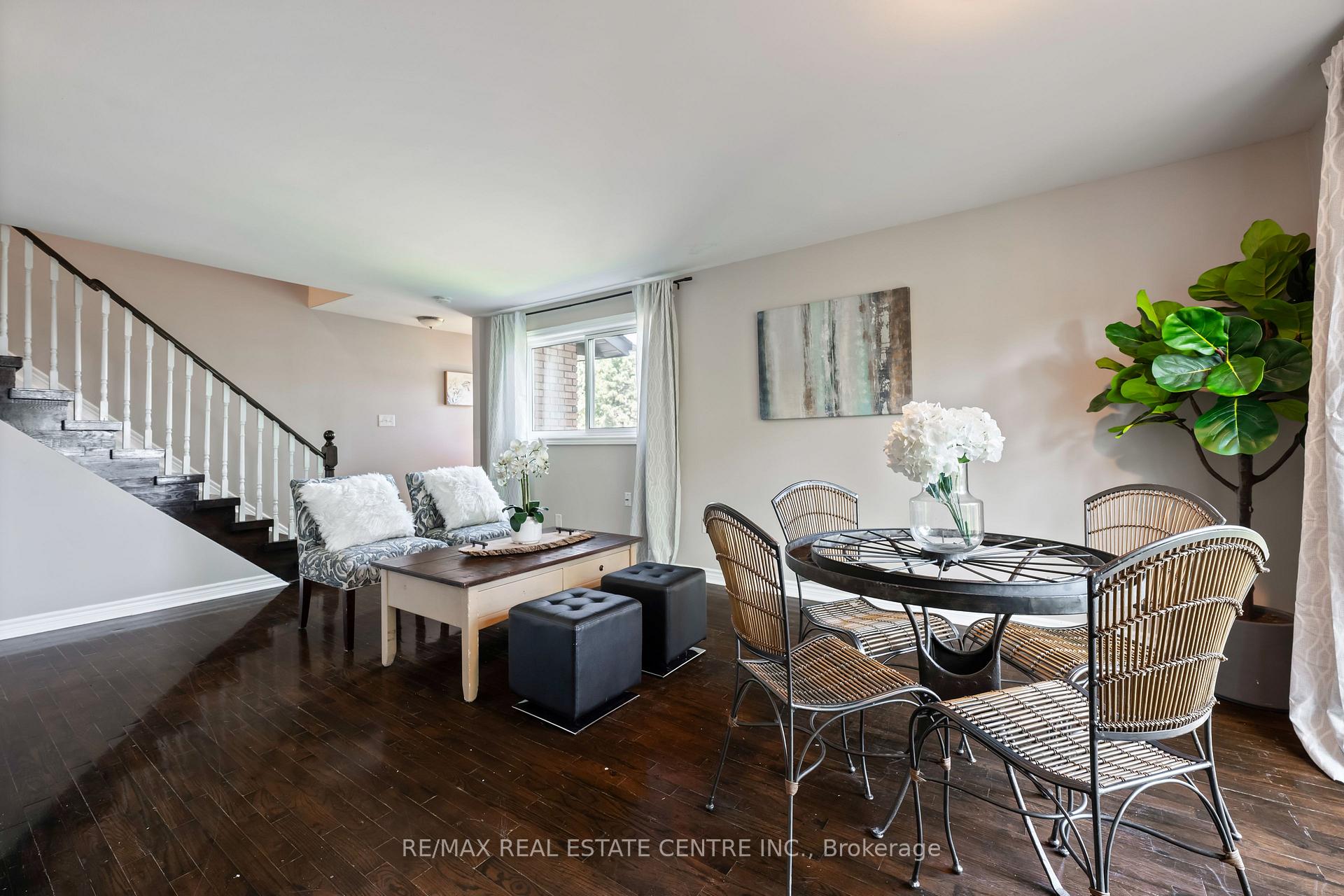 Photo 30 of Unit 3, 30 Loggers Run, Barrie, Ardagh — HOMEH