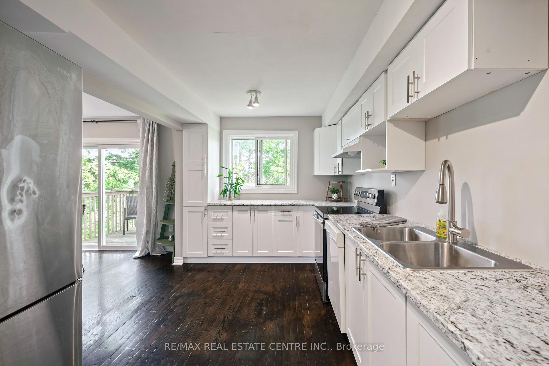Photo 7 of Unit 3, 30 Loggers Run, Barrie, Ardagh — HOMEH