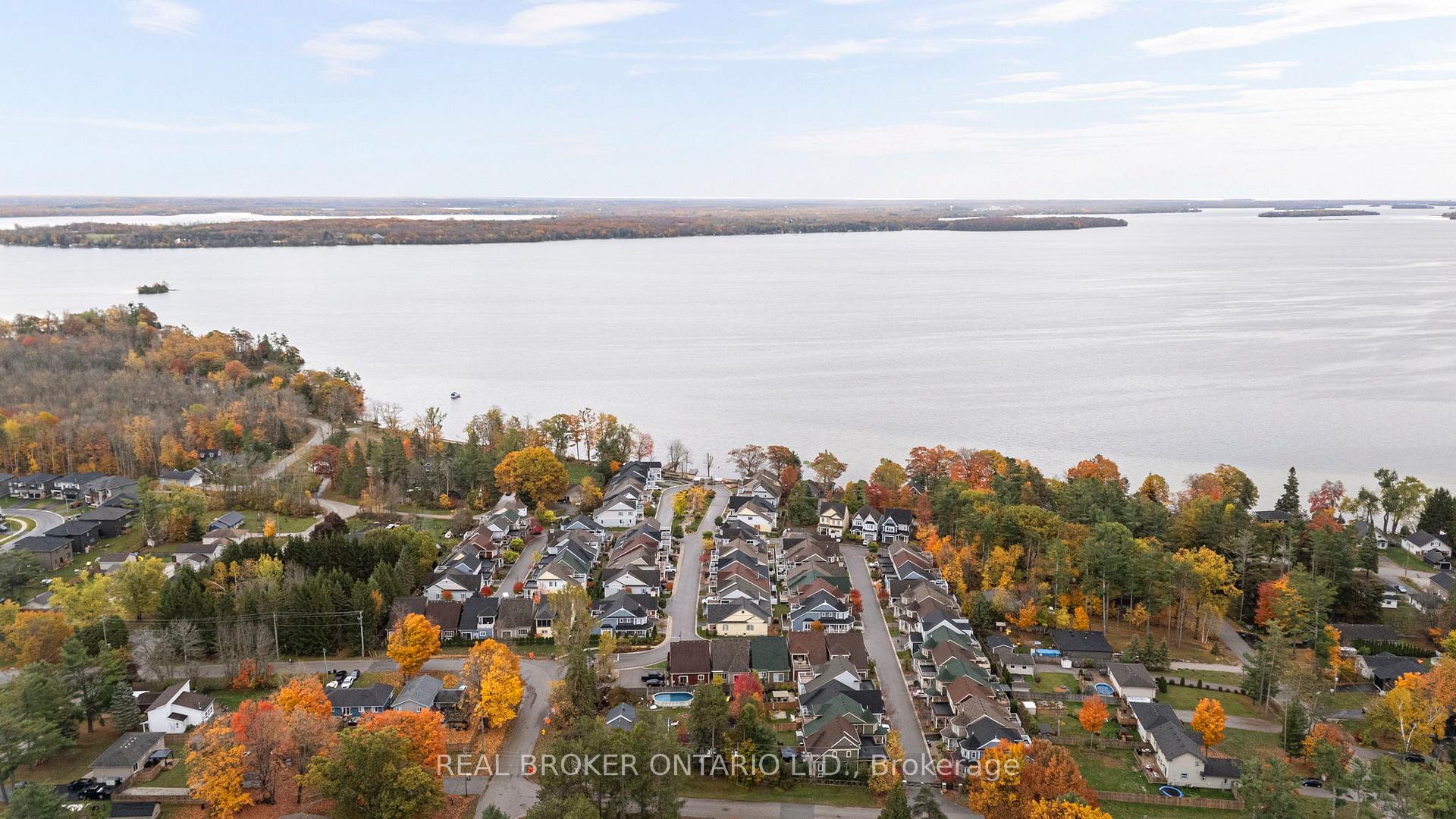 Photo 3 of 3315 Beach Club Boulevard, Severn, West Shore — HOMEH