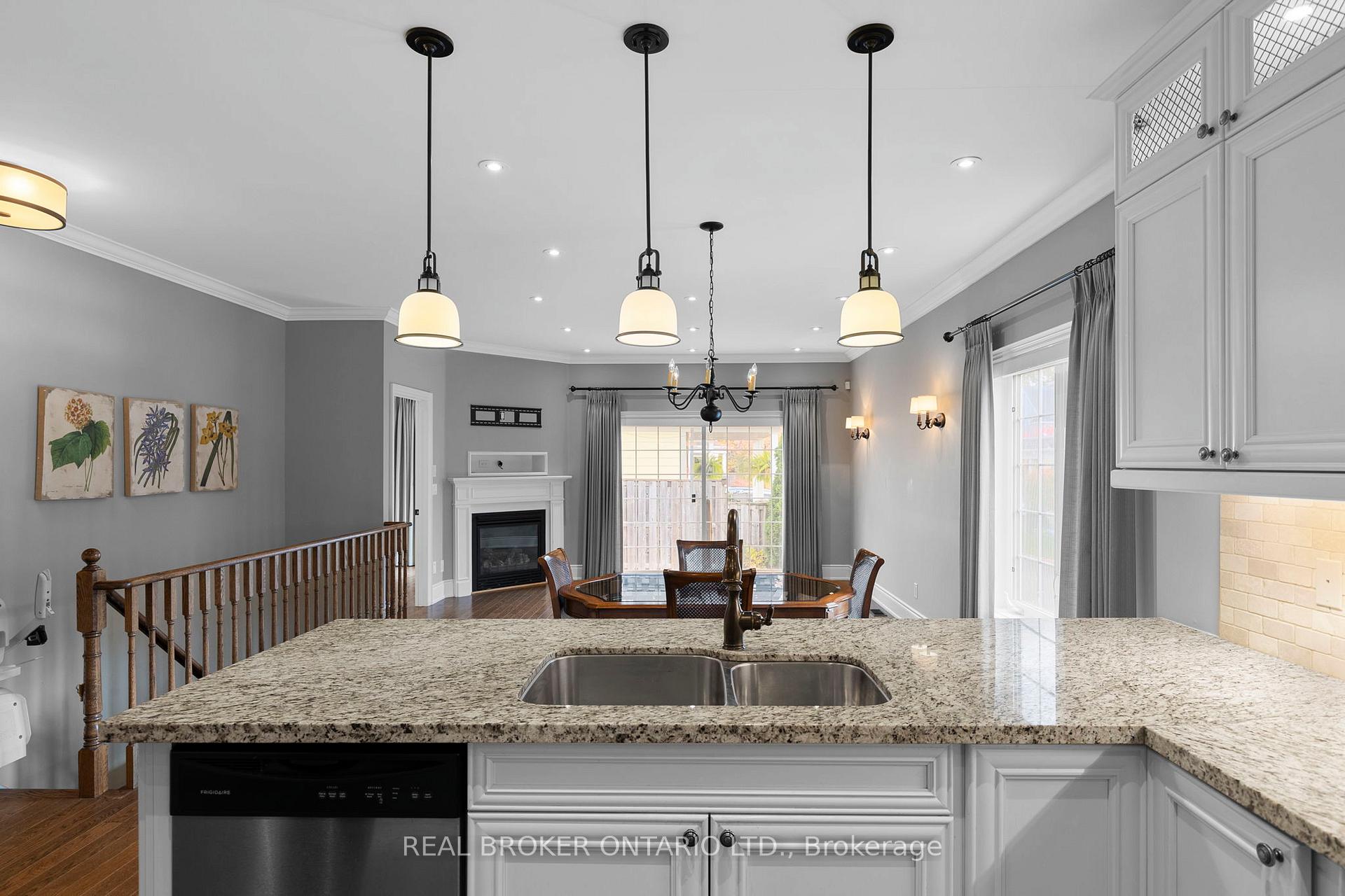 Photo 8 of 3315 Beach Club Boulevard, Severn, West Shore — HOMEH