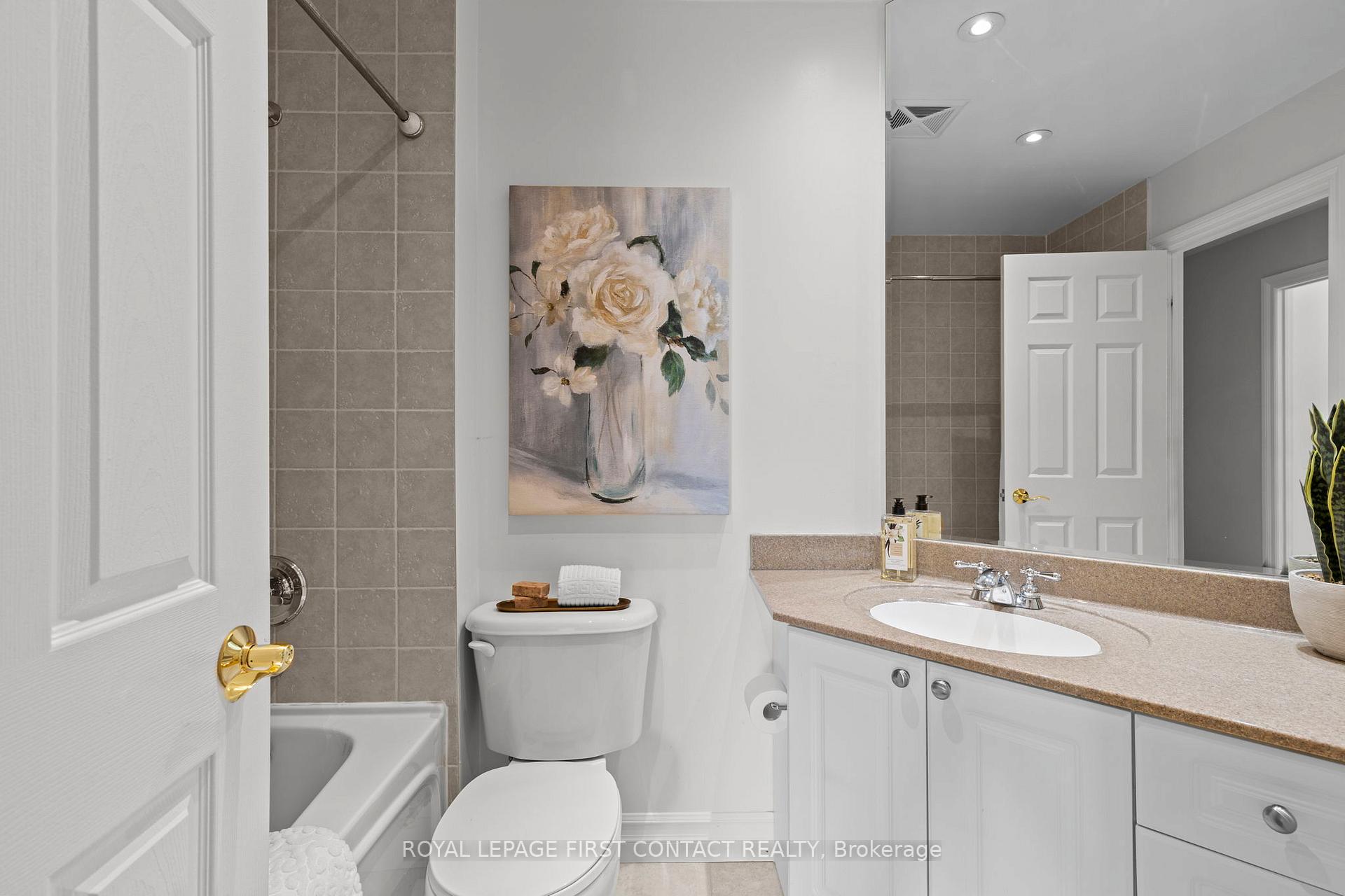 Photo 25 of Unit 1603, 6 Toronto Street, Barrie, City Centre — HOMEH