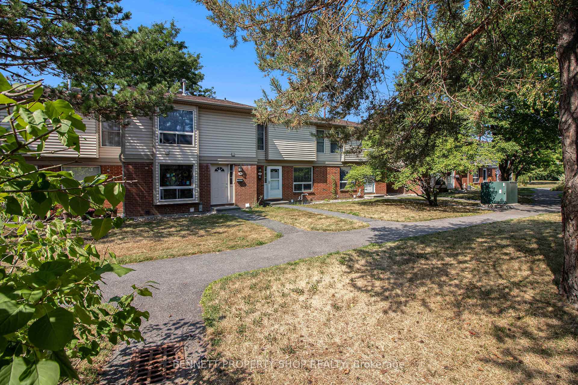 Photo 2 of Unit 15, 840 Cahill Drive W, Ottawa, Hunt Club — HOMEH