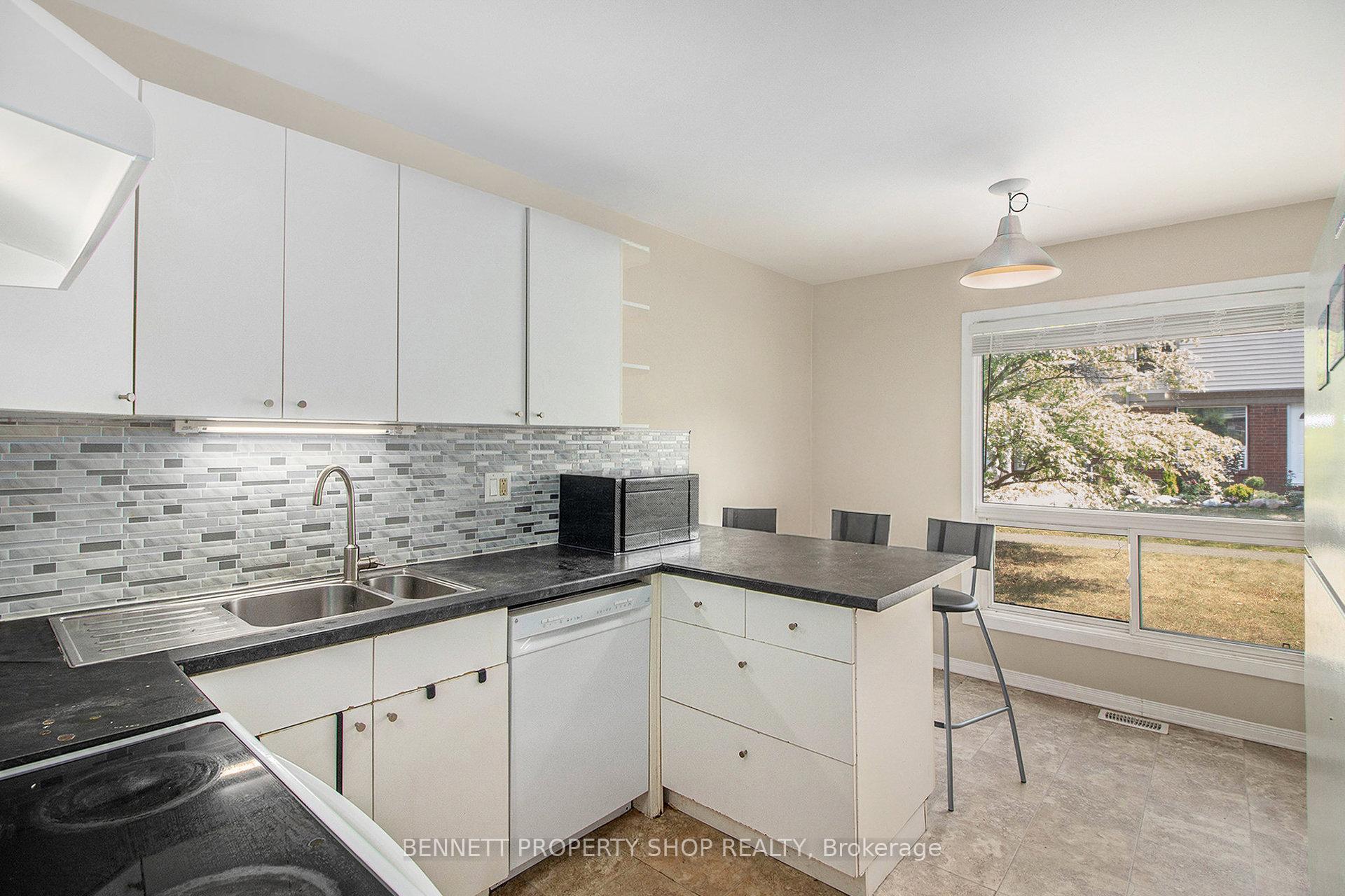 Photo 7 of Unit 15, 840 Cahill Drive W, Ottawa, Hunt Club — HOMEH