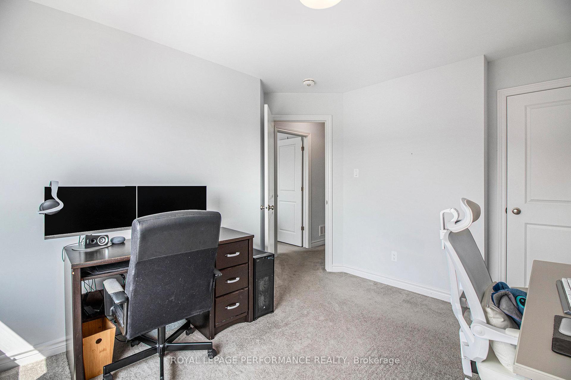 Photo 15 of 84 Carabiner Private, Ottawa, Mer Bleue/Bradley Estates/Anderson Park — HOMEH