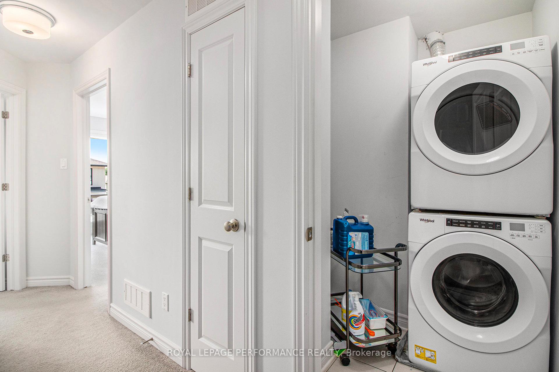 Photo 17 of 84 Carabiner Private, Ottawa, Mer Bleue/Bradley Estates/Anderson Park — HOMEH