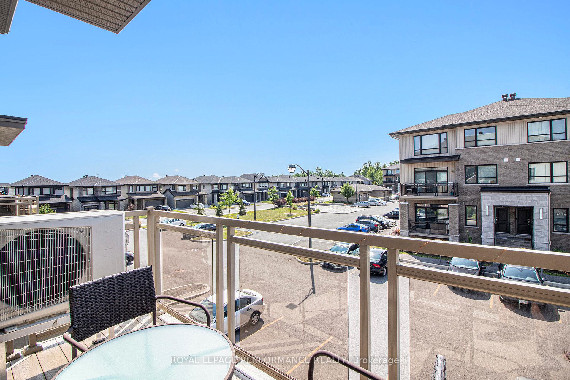 Photo 21 of 84 Carabiner Private, Ottawa, Mer Bleue/Bradley Estates/Anderson Park — HOMEH