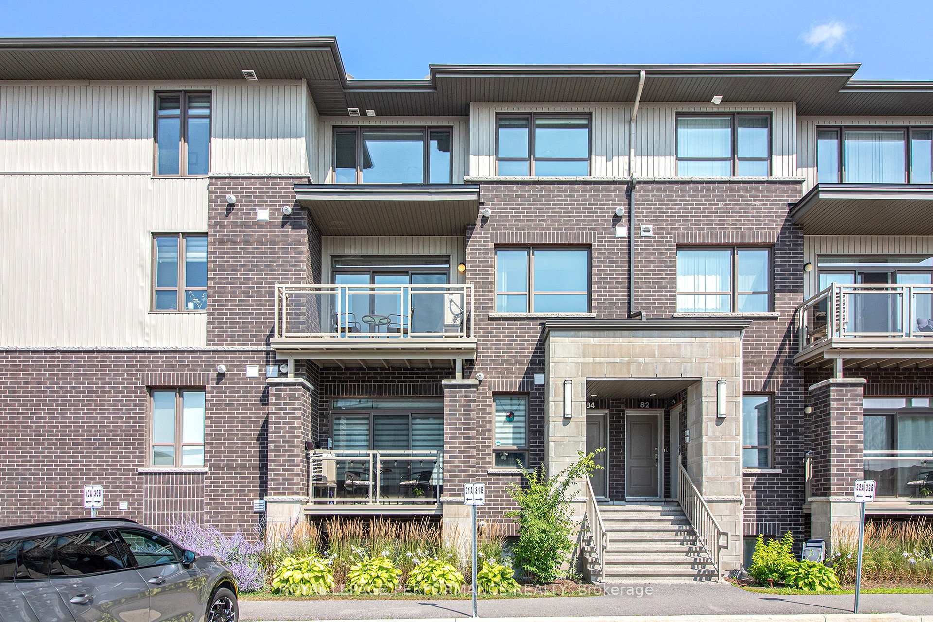 Photo 22 of 84 Carabiner Private, Ottawa, Mer Bleue/Bradley Estates/Anderson Park — HOMEH