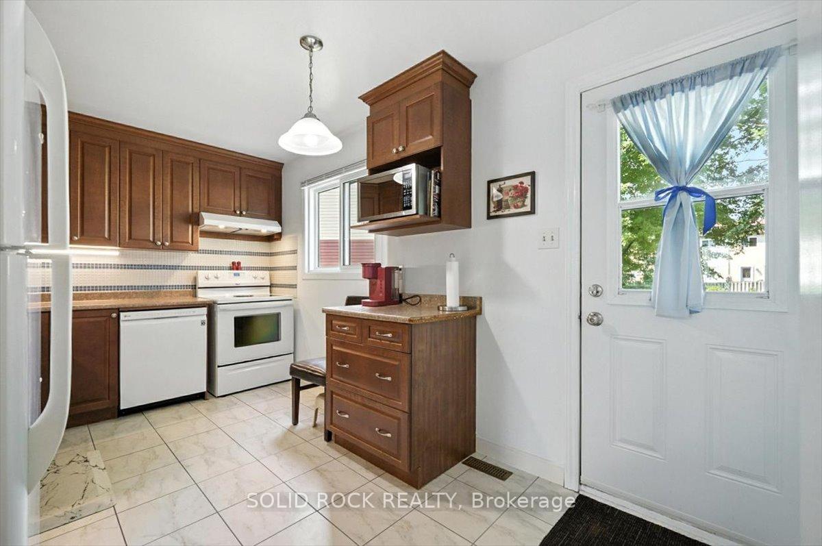 Photo 11 of 161 Teal Crescent, Ottawa, Chatelaine Village — HOMEH