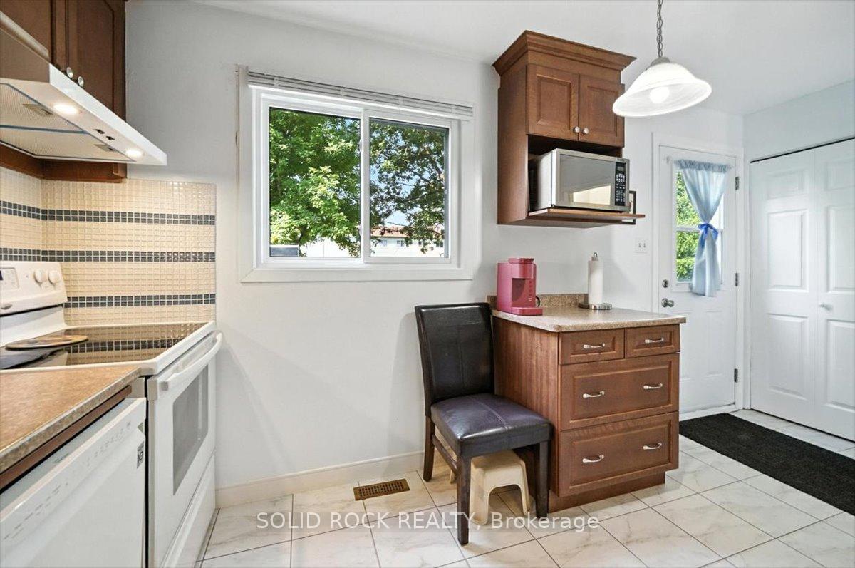 Photo 14 of 161 Teal Crescent, Ottawa, Chatelaine Village — HOMEH