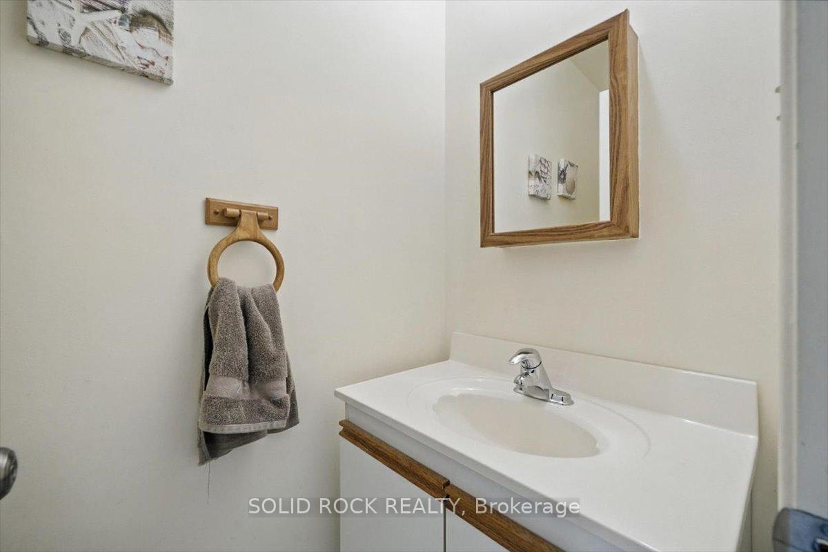 Photo 15 of 161 Teal Crescent, Ottawa, Chatelaine Village — HOMEH