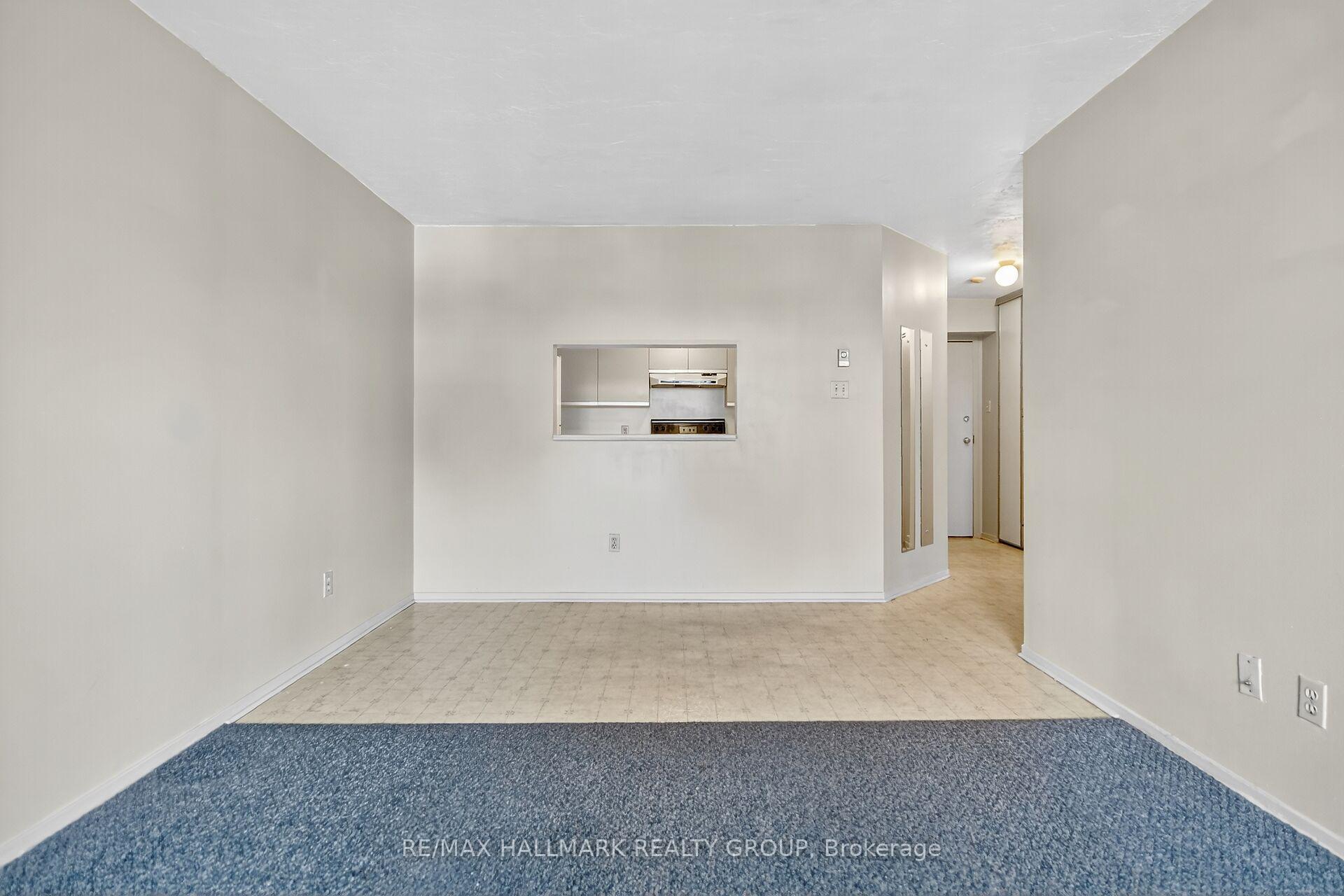 Photo 6 of Unit 306, 270 Brittany Drive, Ottawa, Viscount Alexander Park — HOMEH
