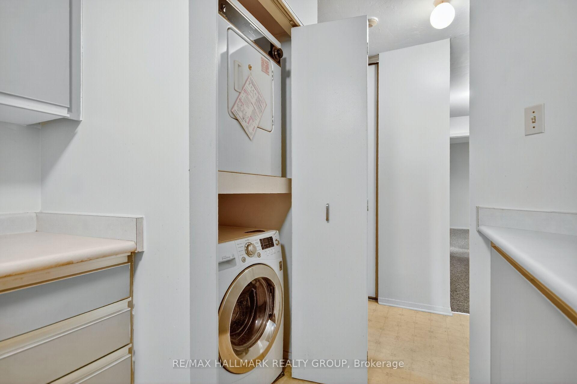 Photo 14 of Unit 306, 270 Brittany Drive, Ottawa, Viscount Alexander Park — HOMEH
