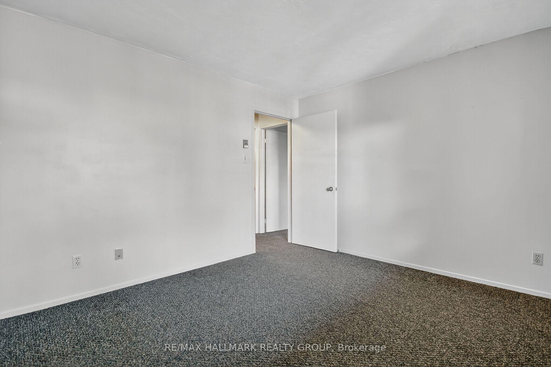 Photo 21 of Unit 306, 270 Brittany Drive, Ottawa, Viscount Alexander Park — HOMEH
