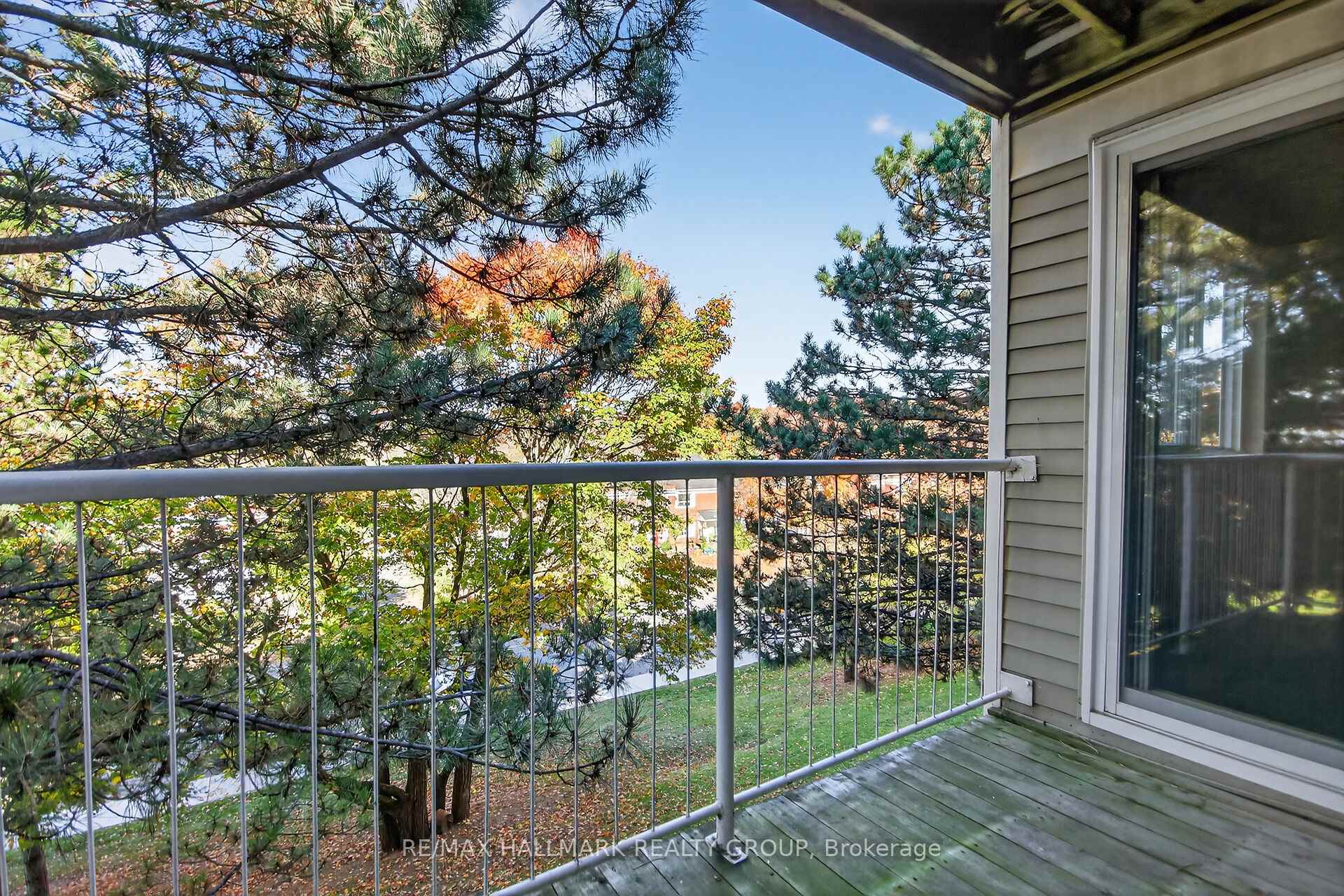 Photo 25 of Unit 306, 270 Brittany Drive, Ottawa, Viscount Alexander Park — HOMEH