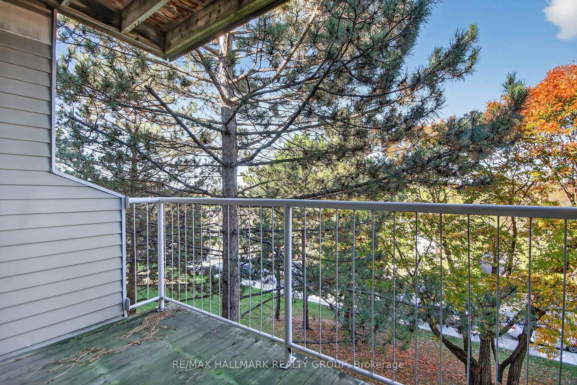Photo 26 of Unit 306, 270 Brittany Drive, Ottawa, Viscount Alexander Park — HOMEH