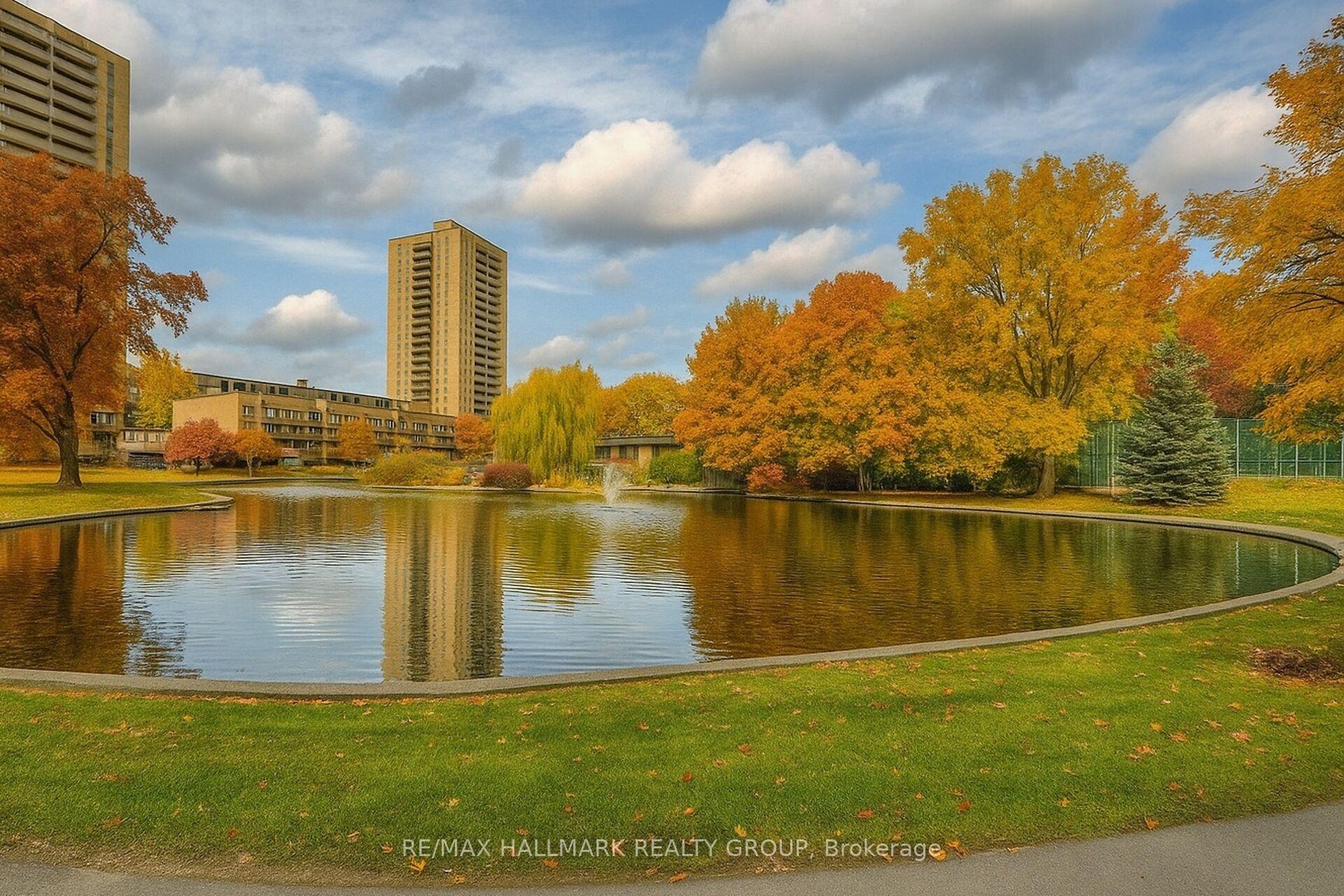 Photo 28 of Unit 306, 270 Brittany Drive, Ottawa, Viscount Alexander Park — HOMEH