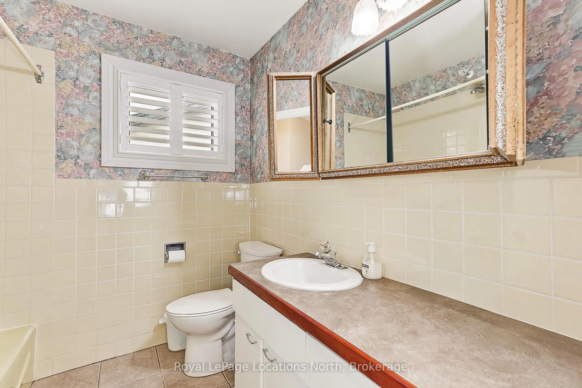 Photo 19 of 35 Walnut Street, Collingwood — HOMEH