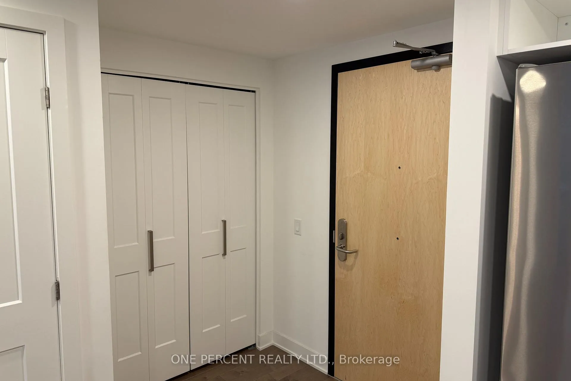 Photo 5 of Unit 410, 340 Queen Street, Ottawa, Ottawa Centre — HOMEH