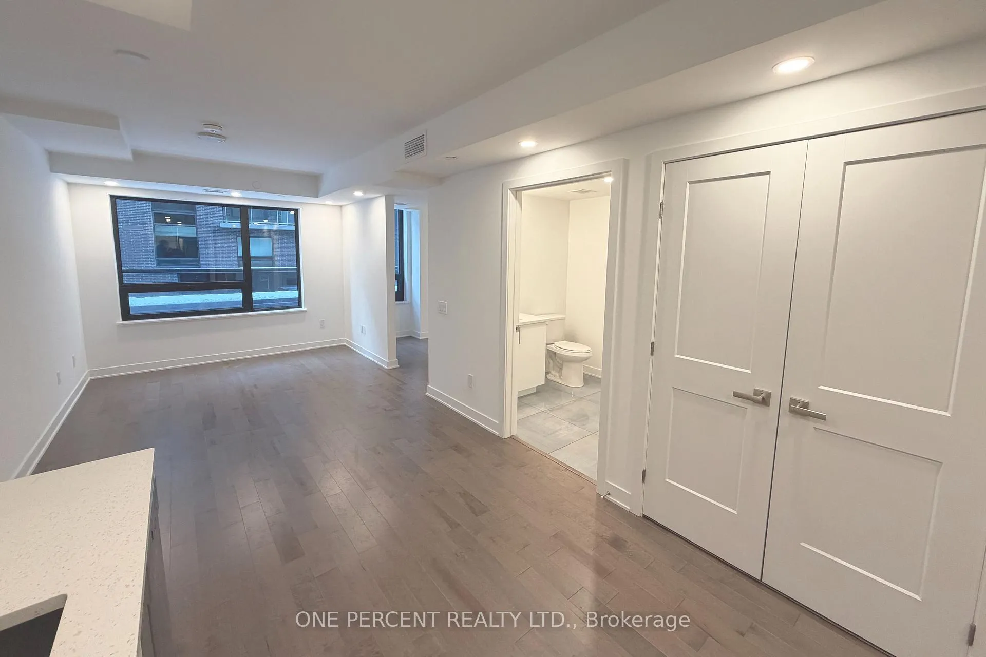 Photo 8 of Unit 410, 340 Queen Street, Ottawa, Ottawa Centre — HOMEH