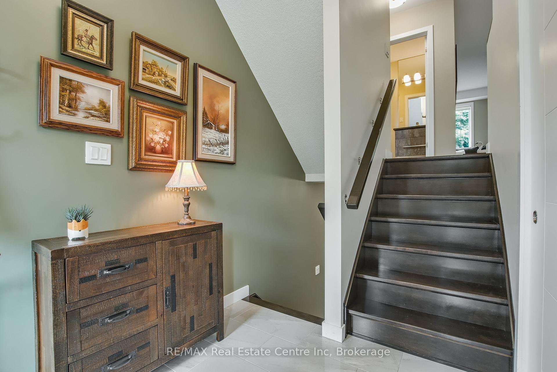 Photo 4 of Unit 16, 72 York Road, Guelph, St. Patrick's Ward — HOMEH