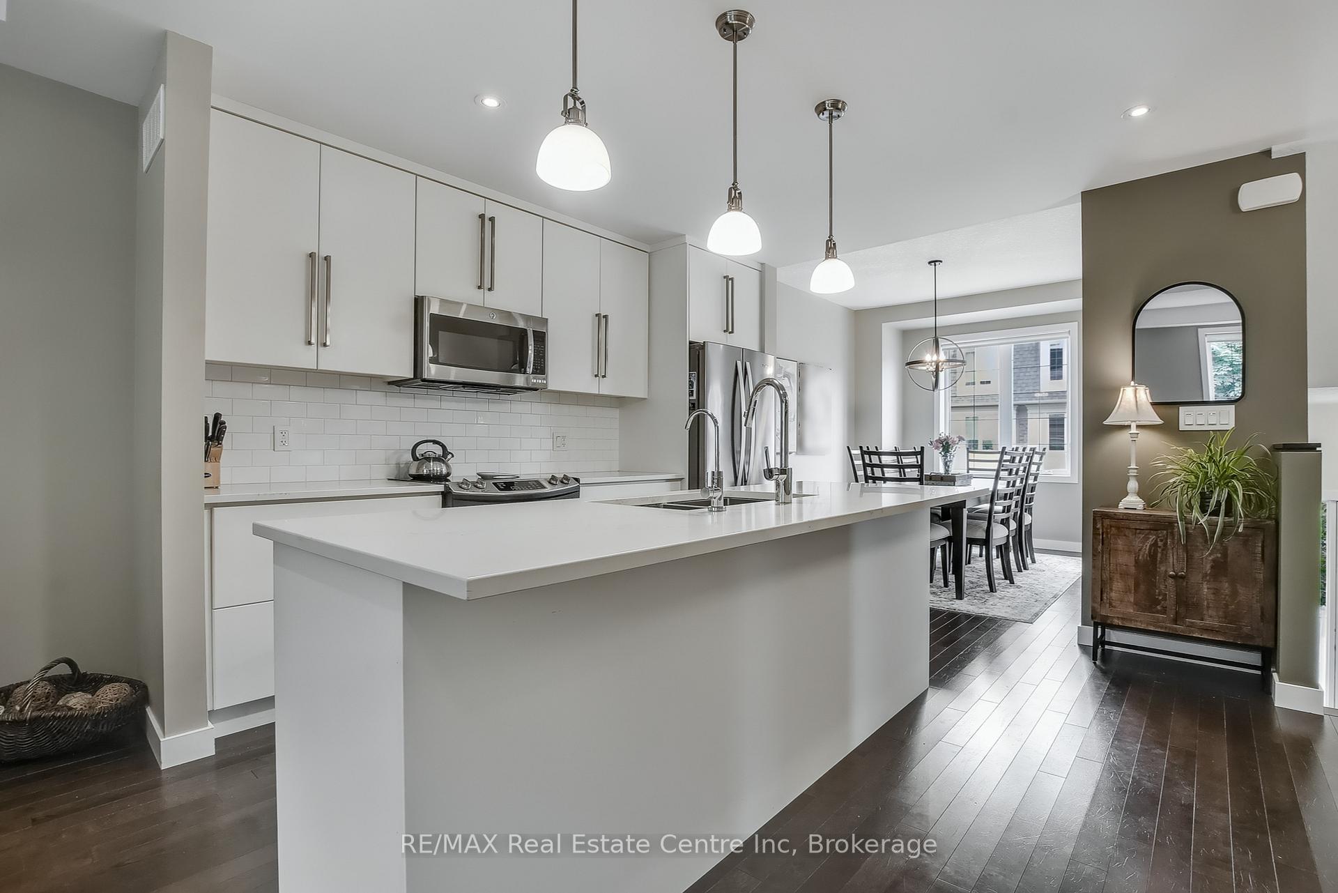 Photo 11 of Unit 16, 72 York Road, Guelph, St. Patrick's Ward — HOMEH