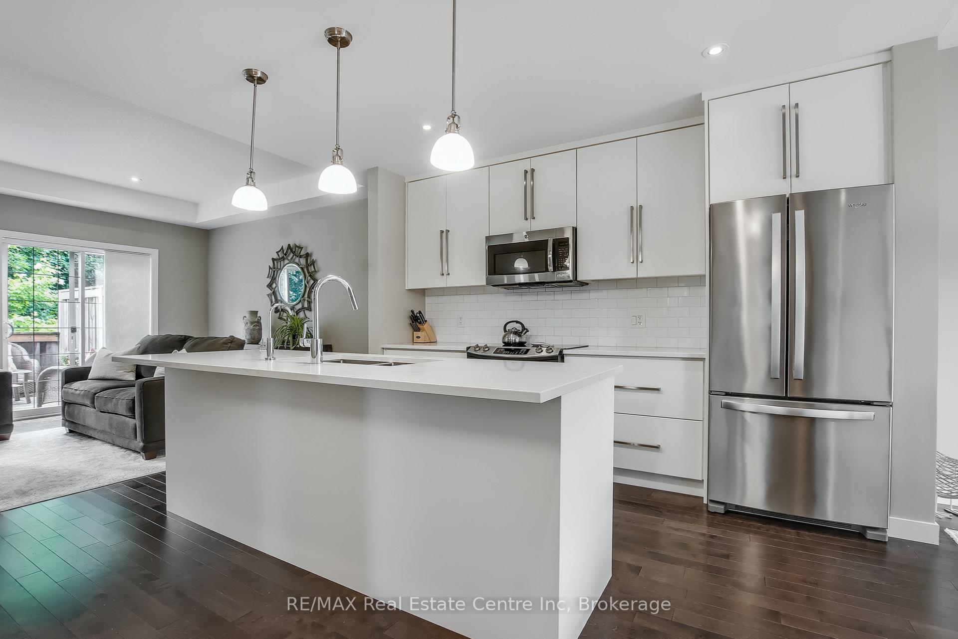 Photo 12 of Unit 16, 72 York Road, Guelph, St. Patrick's Ward — HOMEH
