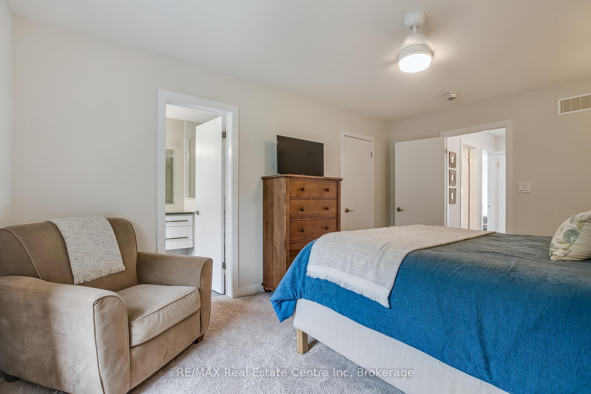 Photo 23 of Unit 16, 72 York Road, Guelph, St. Patrick's Ward — HOMEH
