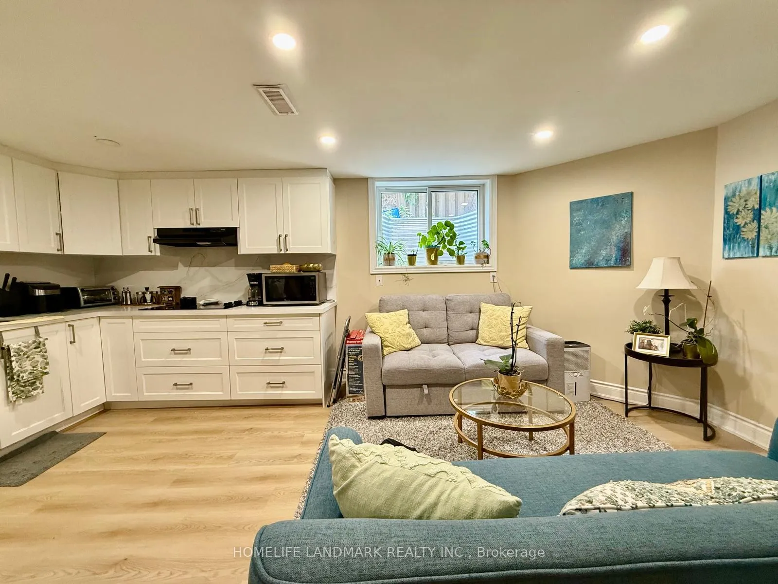 Photo 21 of 30 Colleen Street, Vaughan, Crestwood-Springfarm-Yorkhill — HOMEH