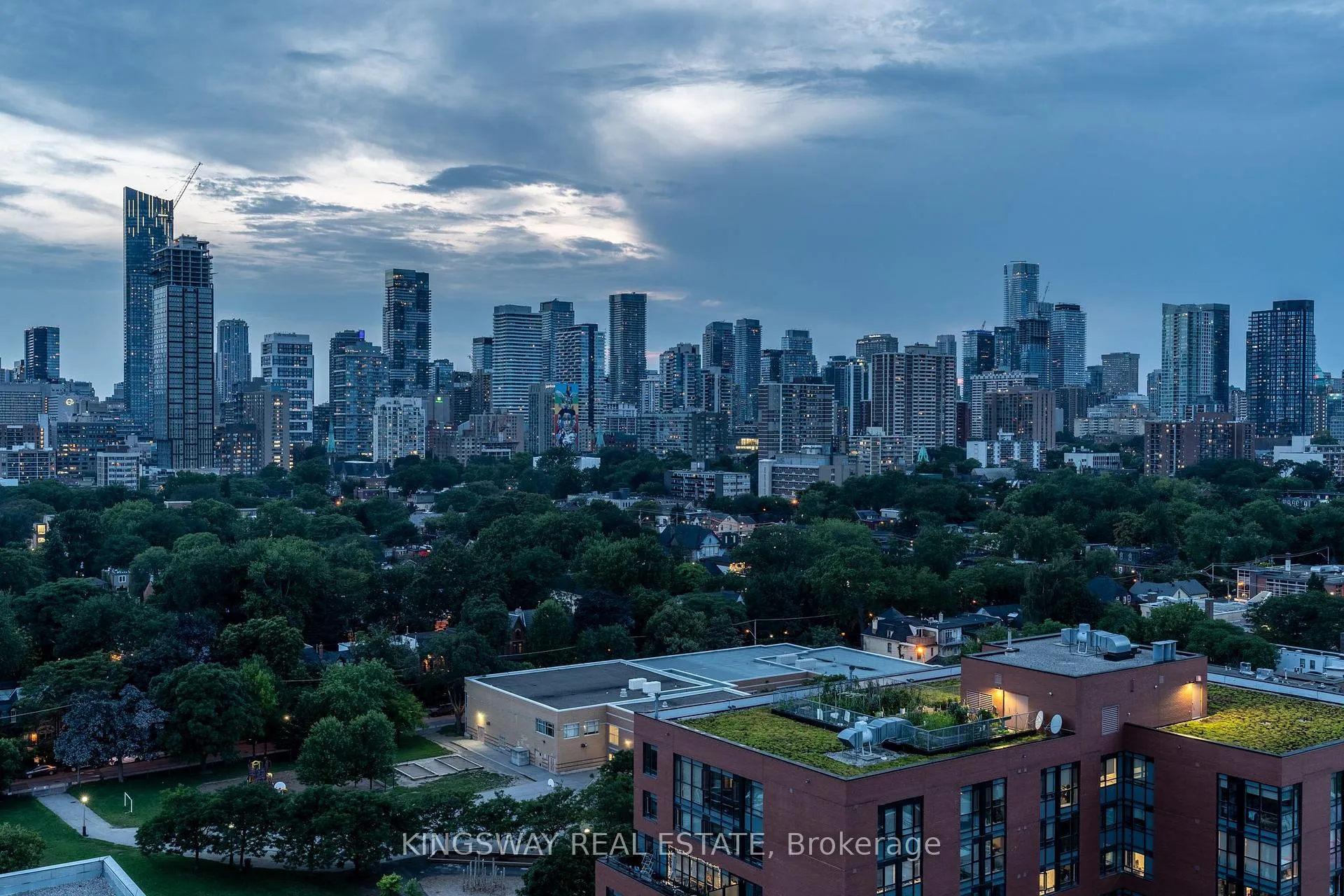 Photo 4 of 25 Cole Street, Toronto, Regent Park — HOMEH