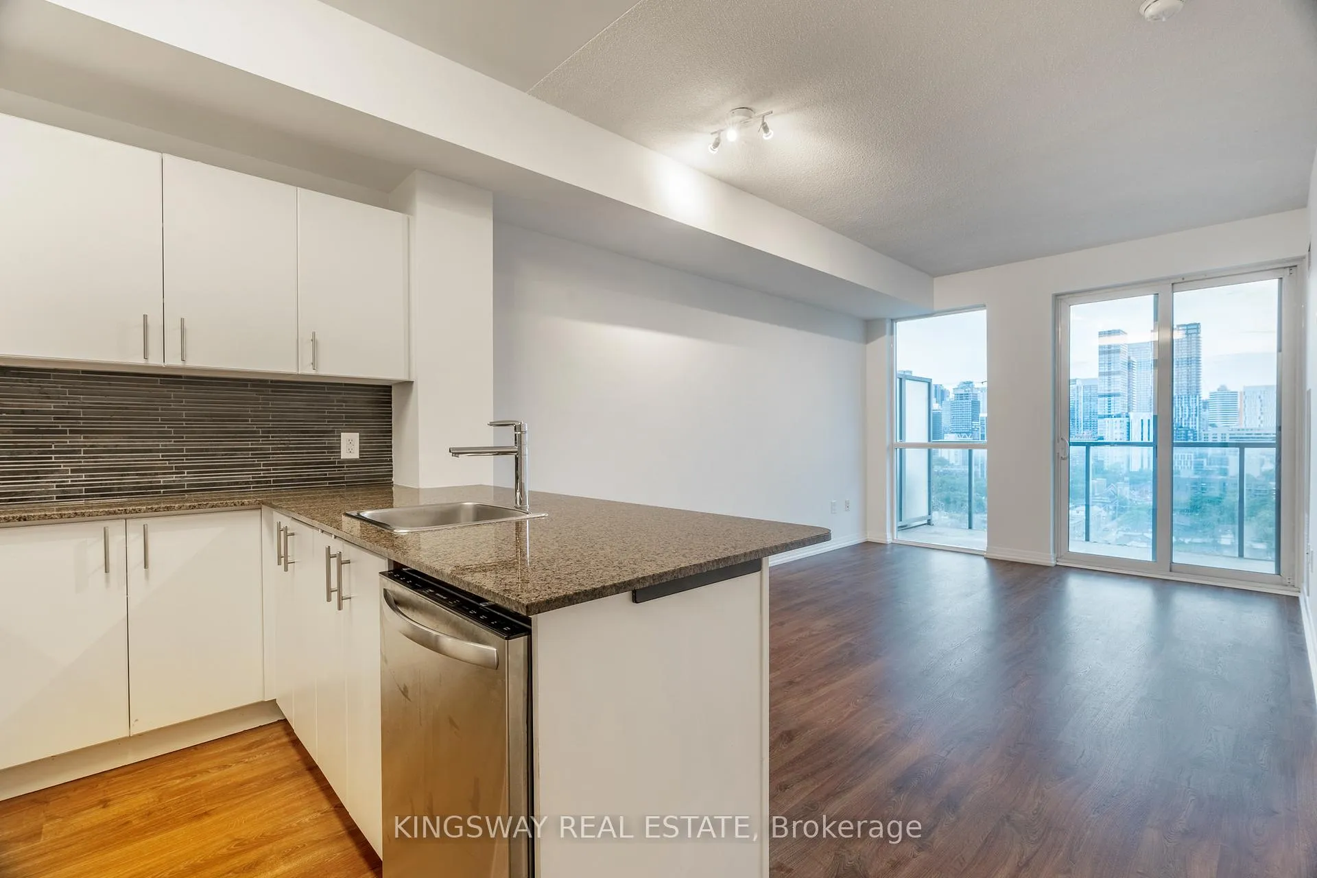 Photo 11 of 25 Cole Street, Toronto, Regent Park — HOMEH