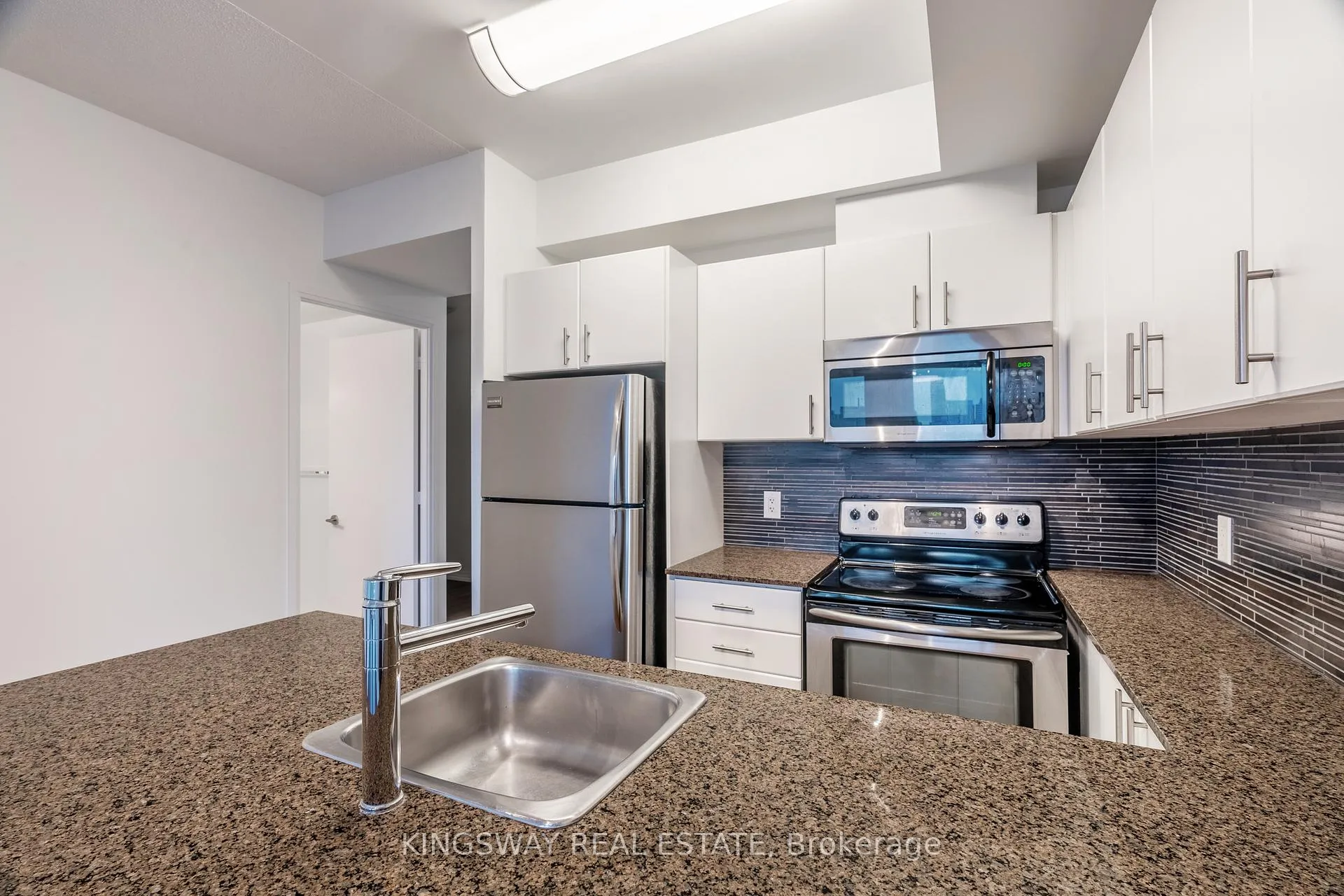 Photo 14 of 25 Cole Street, Toronto, Regent Park — HOMEH