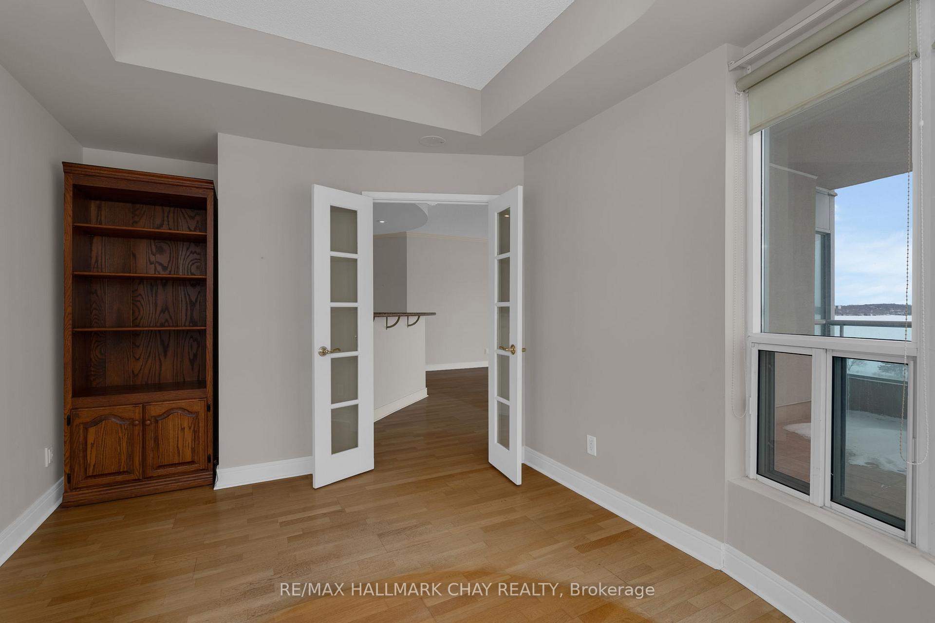 Photo 12 of Unit 811, 2 Toronto Street, Barrie, City Centre — HOMEH