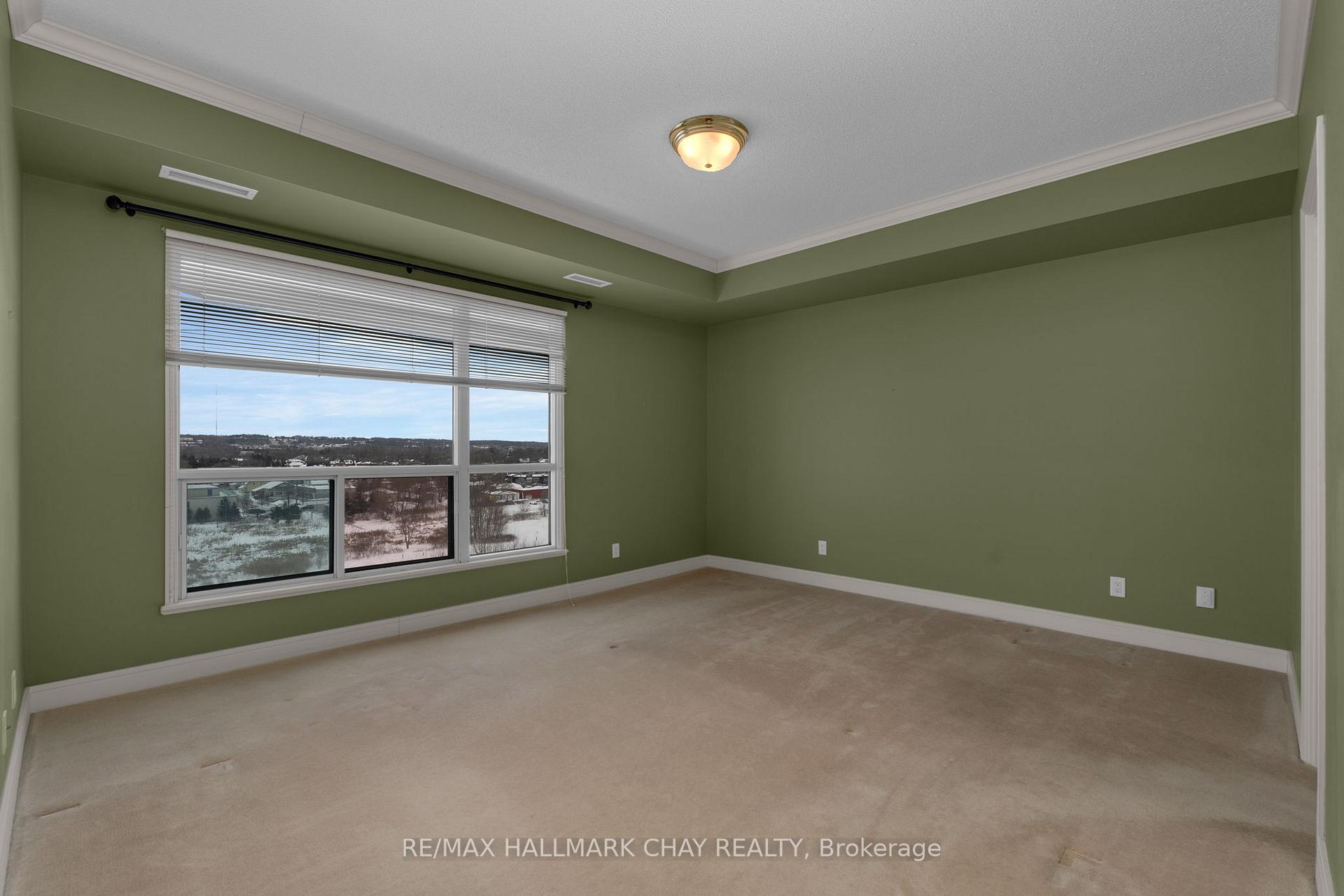 Photo 14 of Unit 811, 2 Toronto Street, Barrie, City Centre — HOMEH