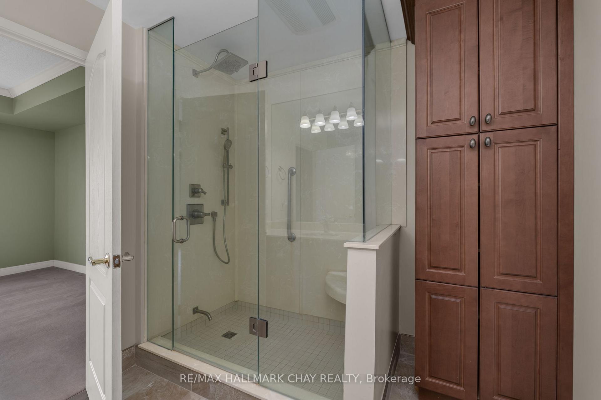 Photo 18 of Unit 811, 2 Toronto Street, Barrie, City Centre — HOMEH
