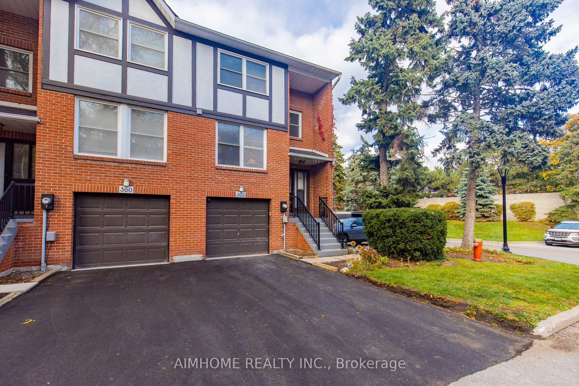 Photo 2 of 362 Simonston Boulevard, Markham, German Mills — HOMEH