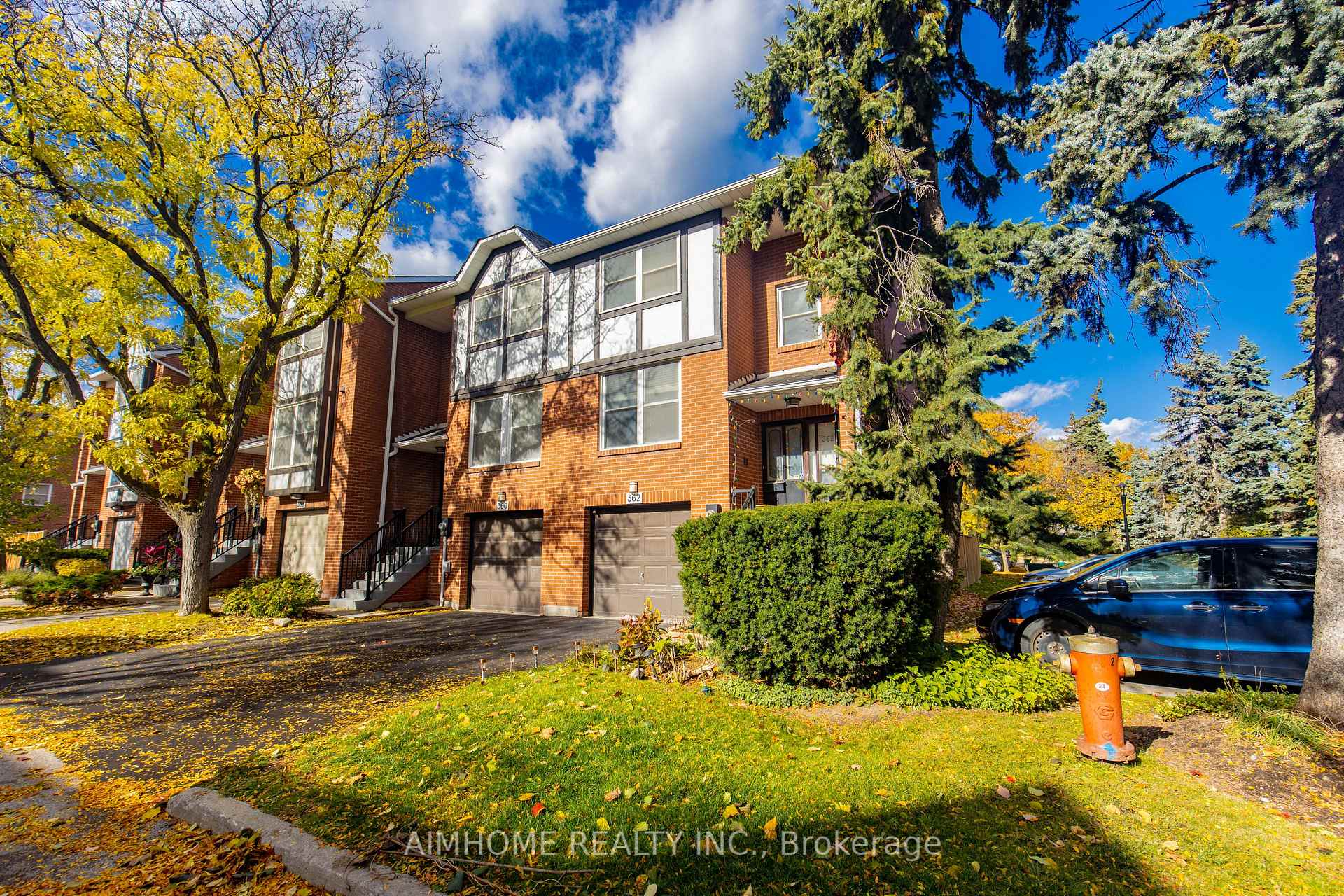 Photo 3 of 362 Simonston Boulevard, Markham, German Mills — HOMEH