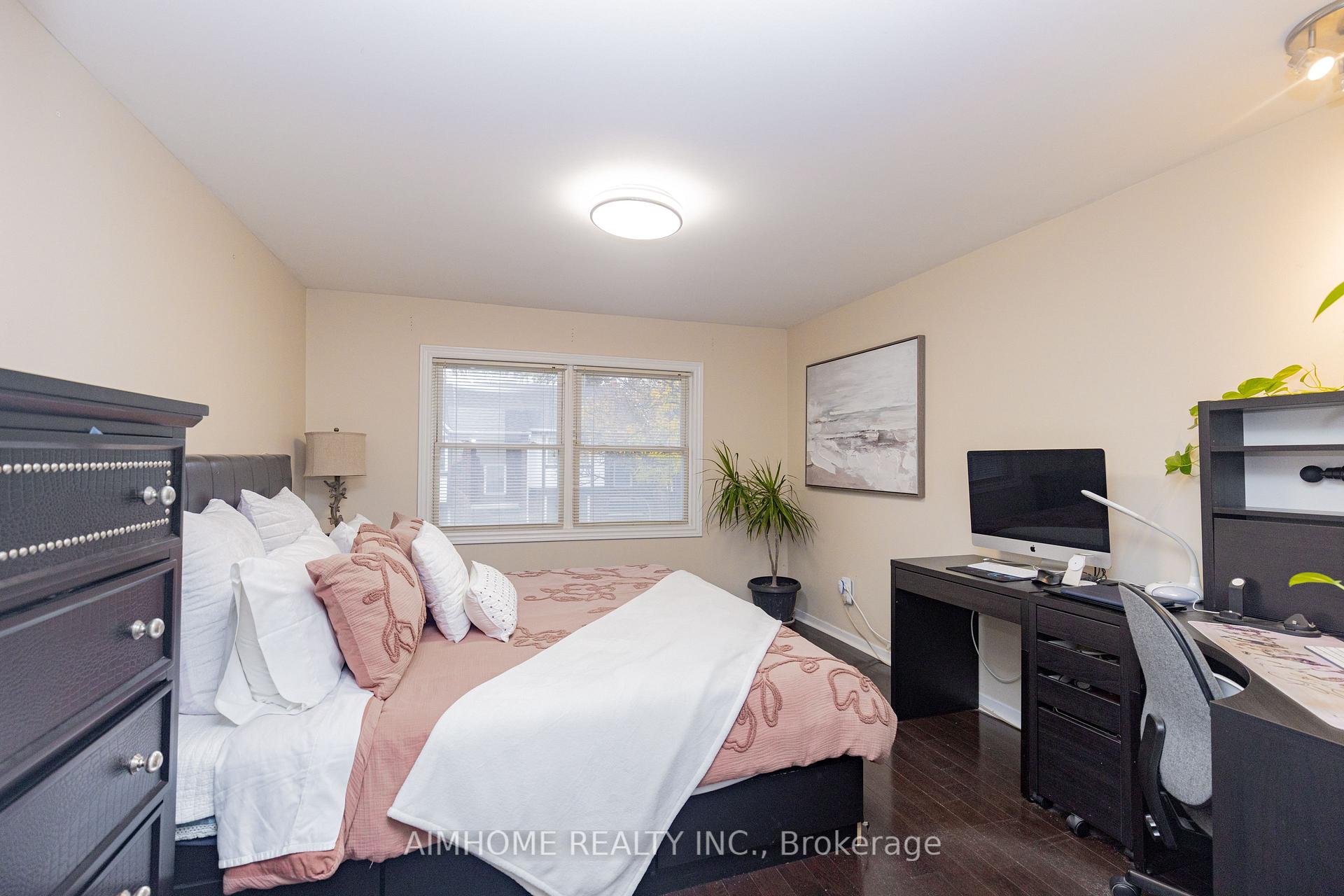 Photo 23 of 362 Simonston Boulevard, Markham, German Mills — HOMEH