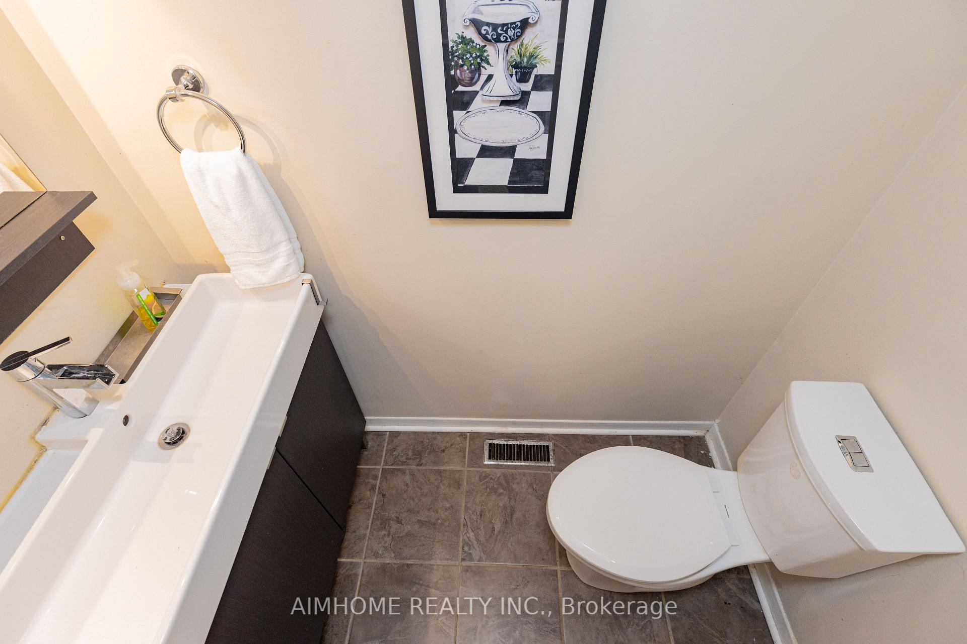 Photo 36 of 362 Simonston Boulevard, Markham, German Mills — HOMEH