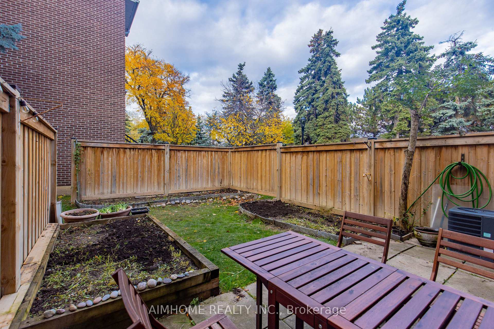 Photo 38 of 362 Simonston Boulevard, Markham, German Mills — HOMEH