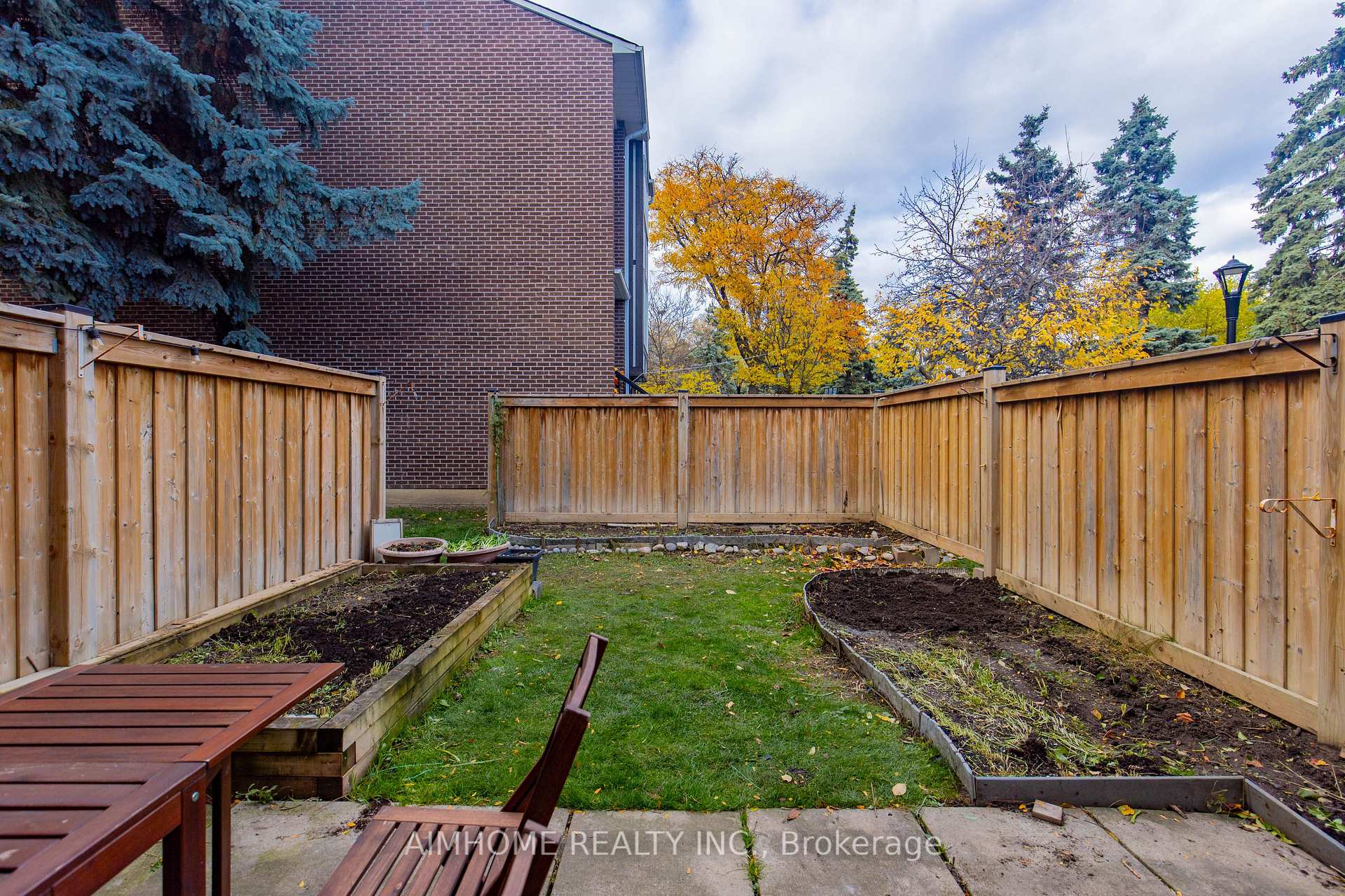 Photo 39 of 362 Simonston Boulevard, Markham, German Mills — HOMEH