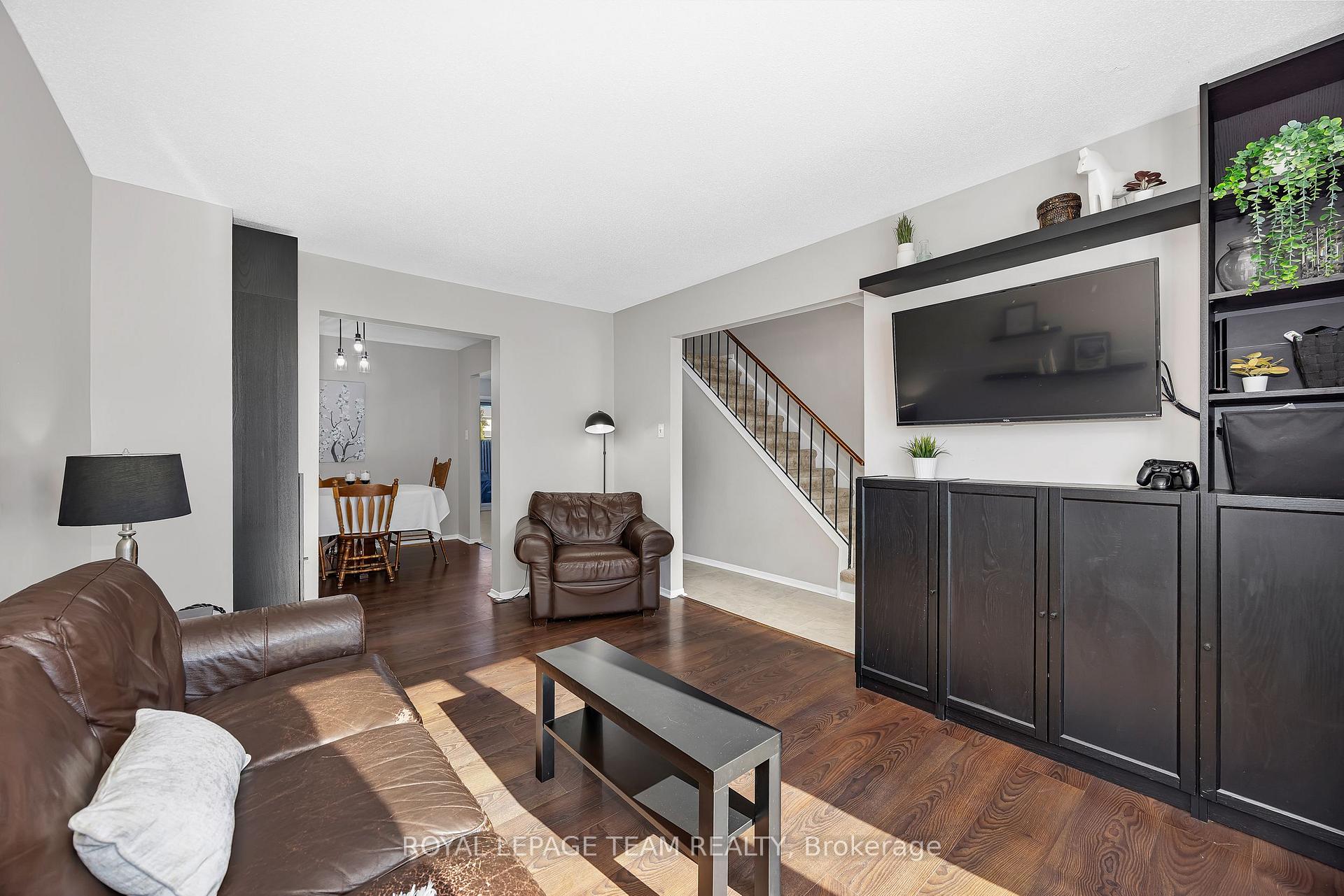 Photo 4 of Unit 21, 1960 Colorado Lane, Ottawa, Orleans/Sunridge — HOMEH