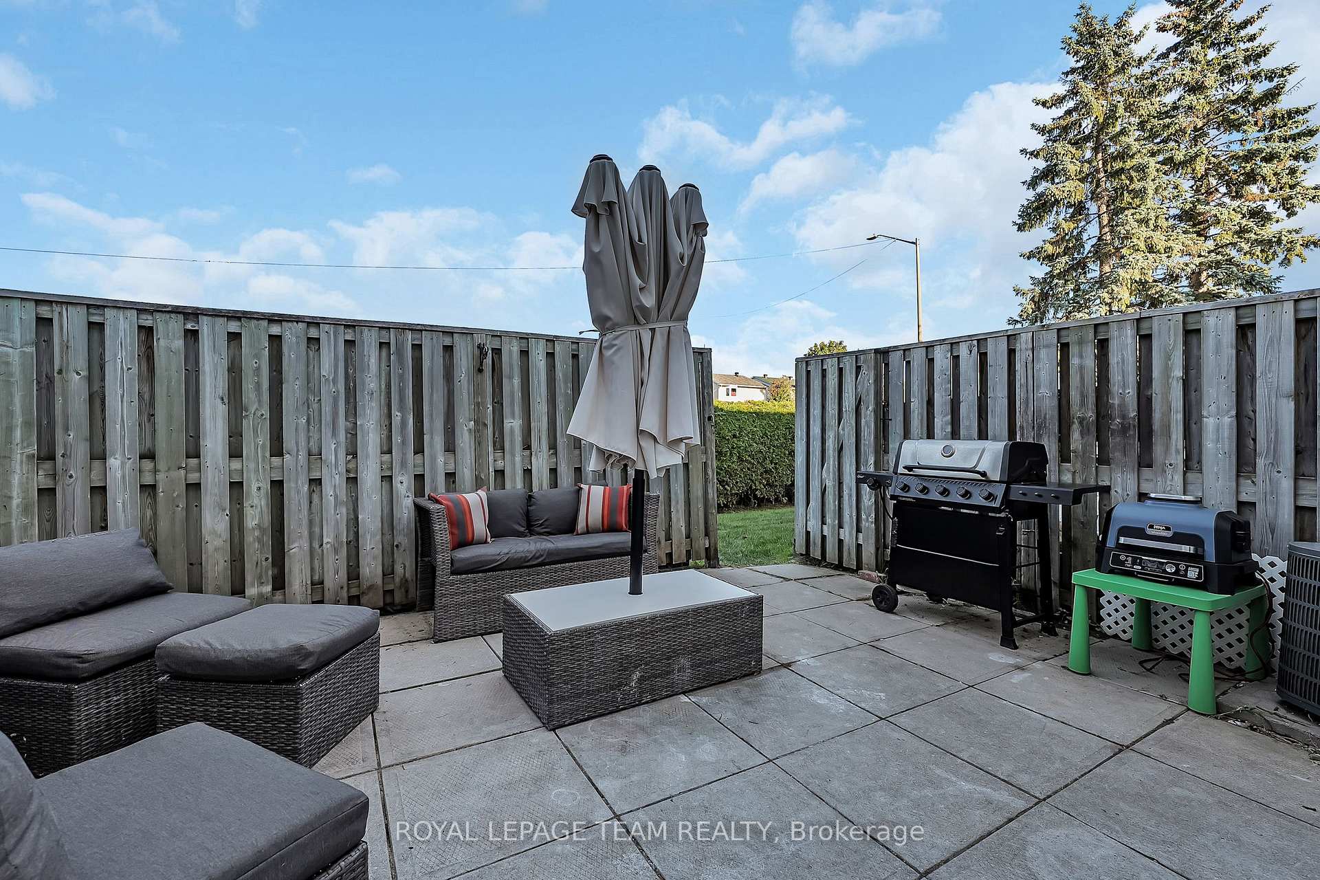 Photo 32 of Unit 21, 1960 Colorado Lane, Ottawa, Orleans/Sunridge — HOMEH