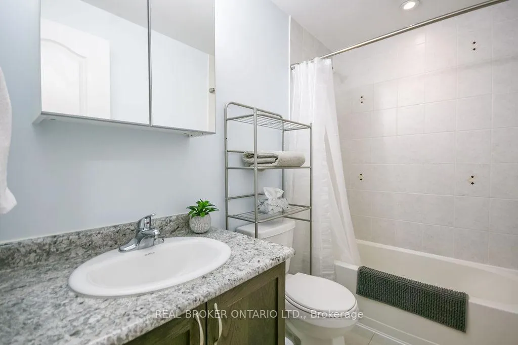 Photo 6 of Unit 404, 40 Ferndale Drive S, Barrie, Ardagh — HOMEH