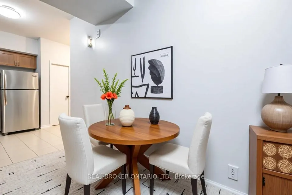 Photo 9 of Unit 404, 40 Ferndale Drive S, Barrie, Ardagh — HOMEH