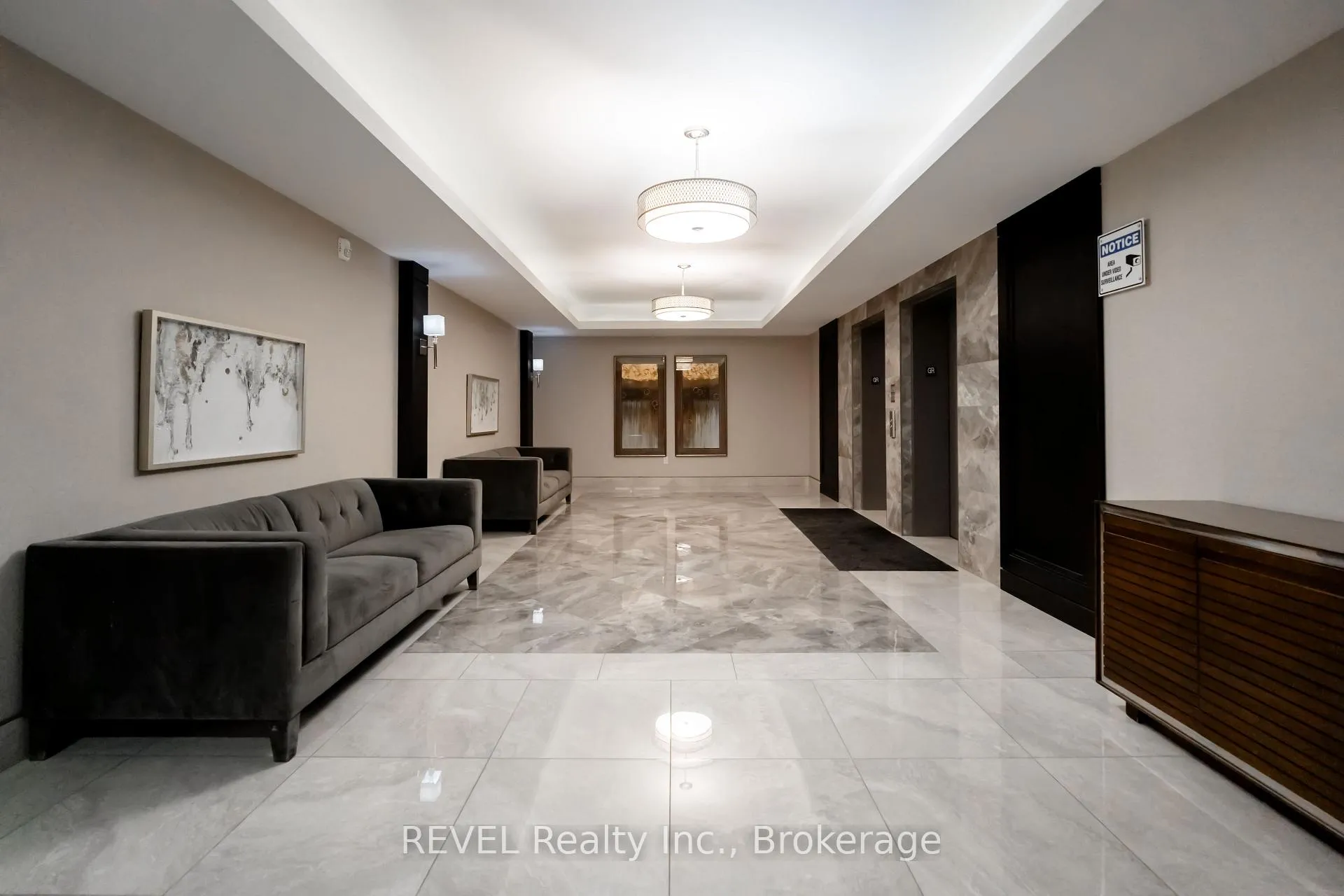 Photo 8 of Unit 228, 101 Shoreview Place, Hamilton, Lakeshore — HOMEH