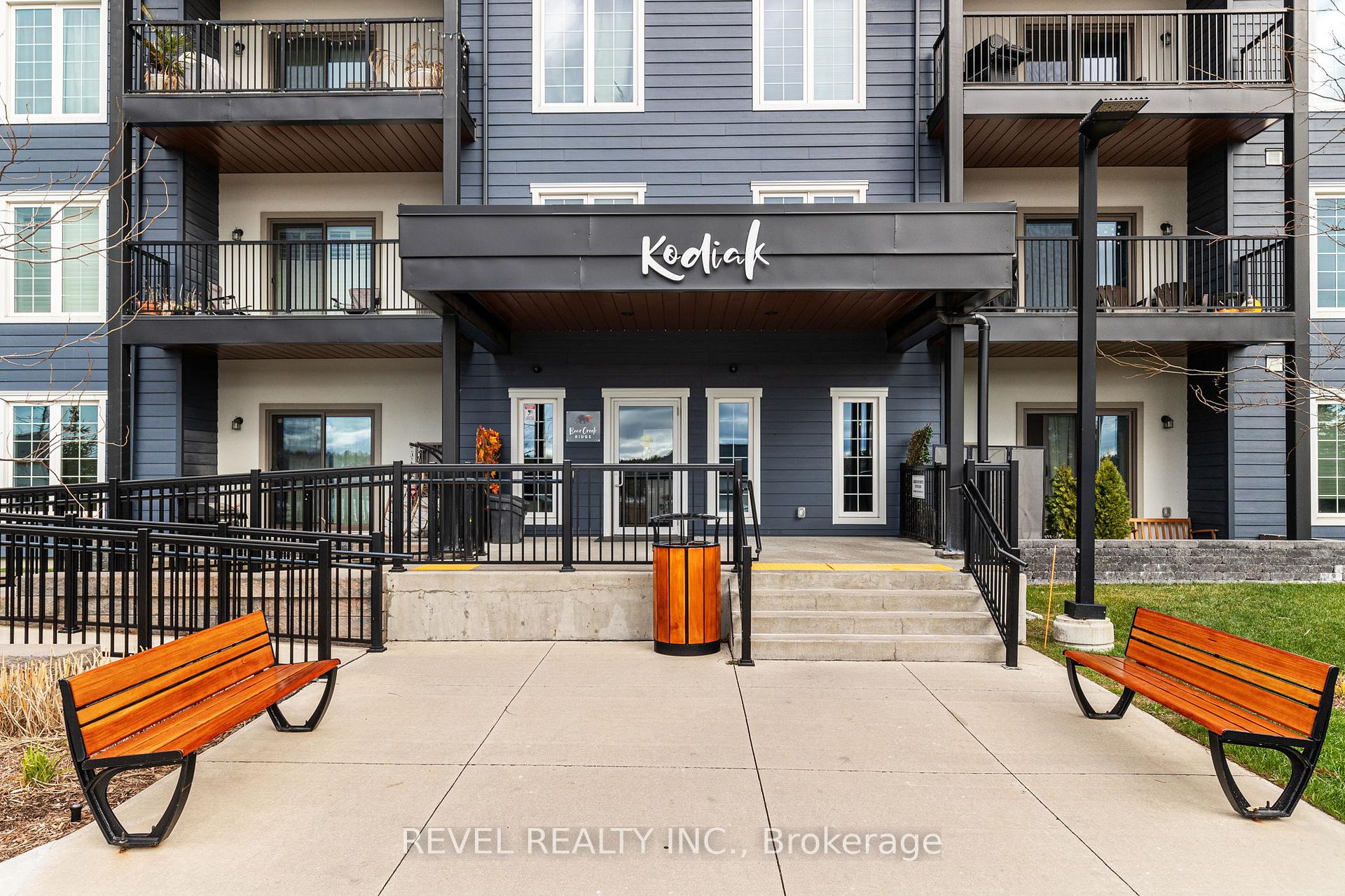 Photo 2 of Unit 117, 54 Koda Street, Barrie, Rural Barrie Southwest — HOMEH
