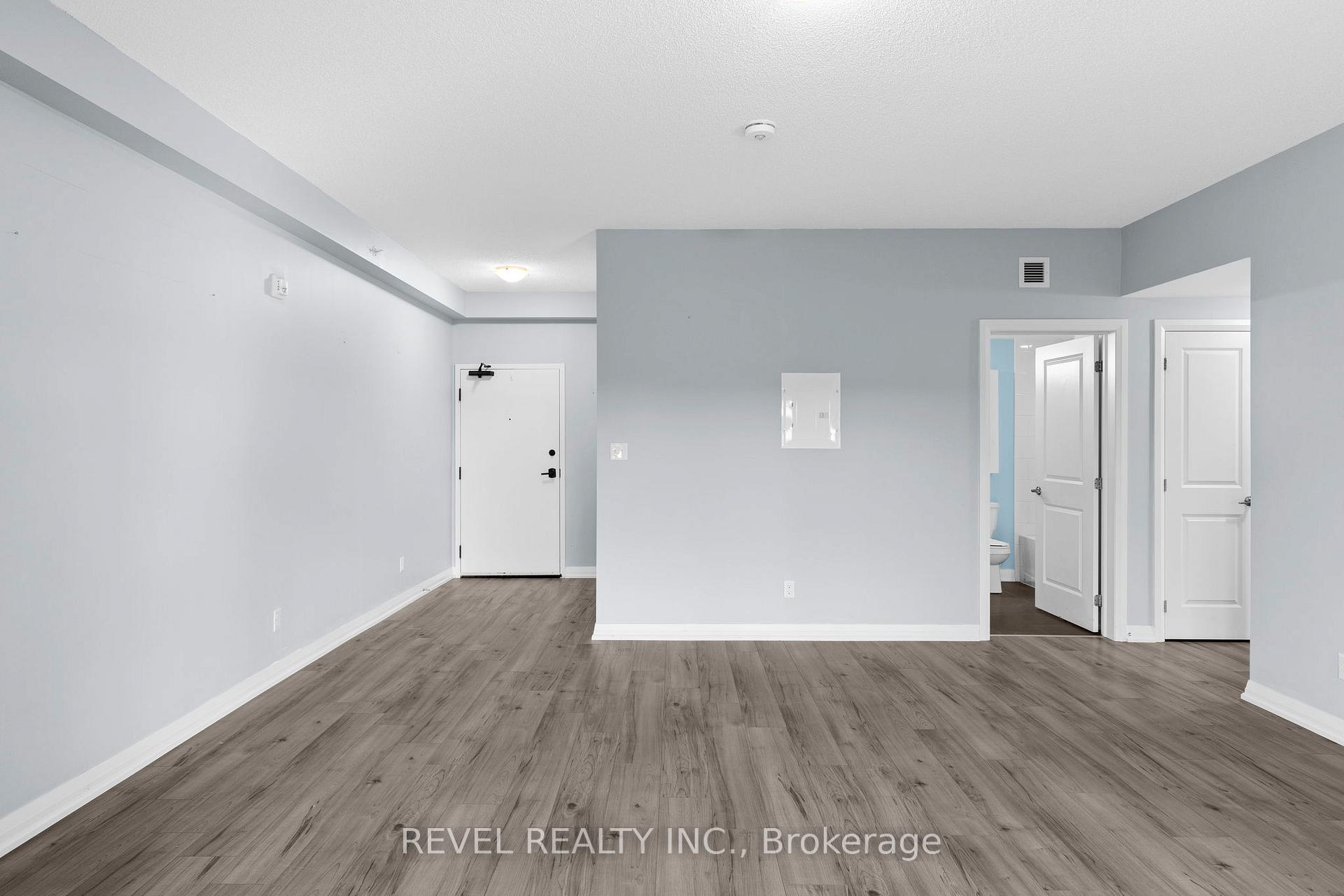 Photo 5 of Unit 117, 54 Koda Street, Barrie, Rural Barrie Southwest — HOMEH