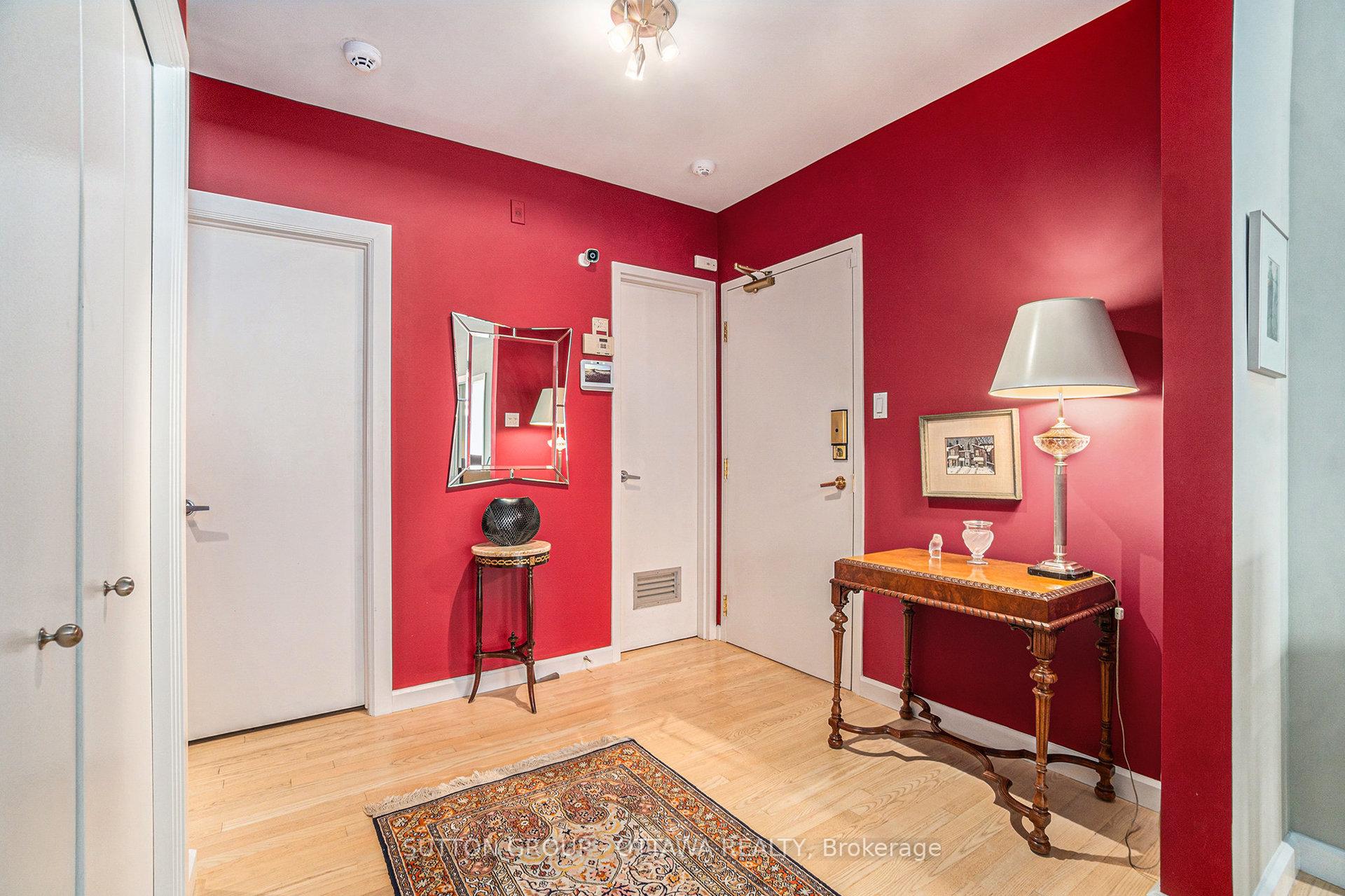 Photo 2 of Unit 202, 287 Maclaren Street, Ottawa, Ottawa Centre — HOMEH