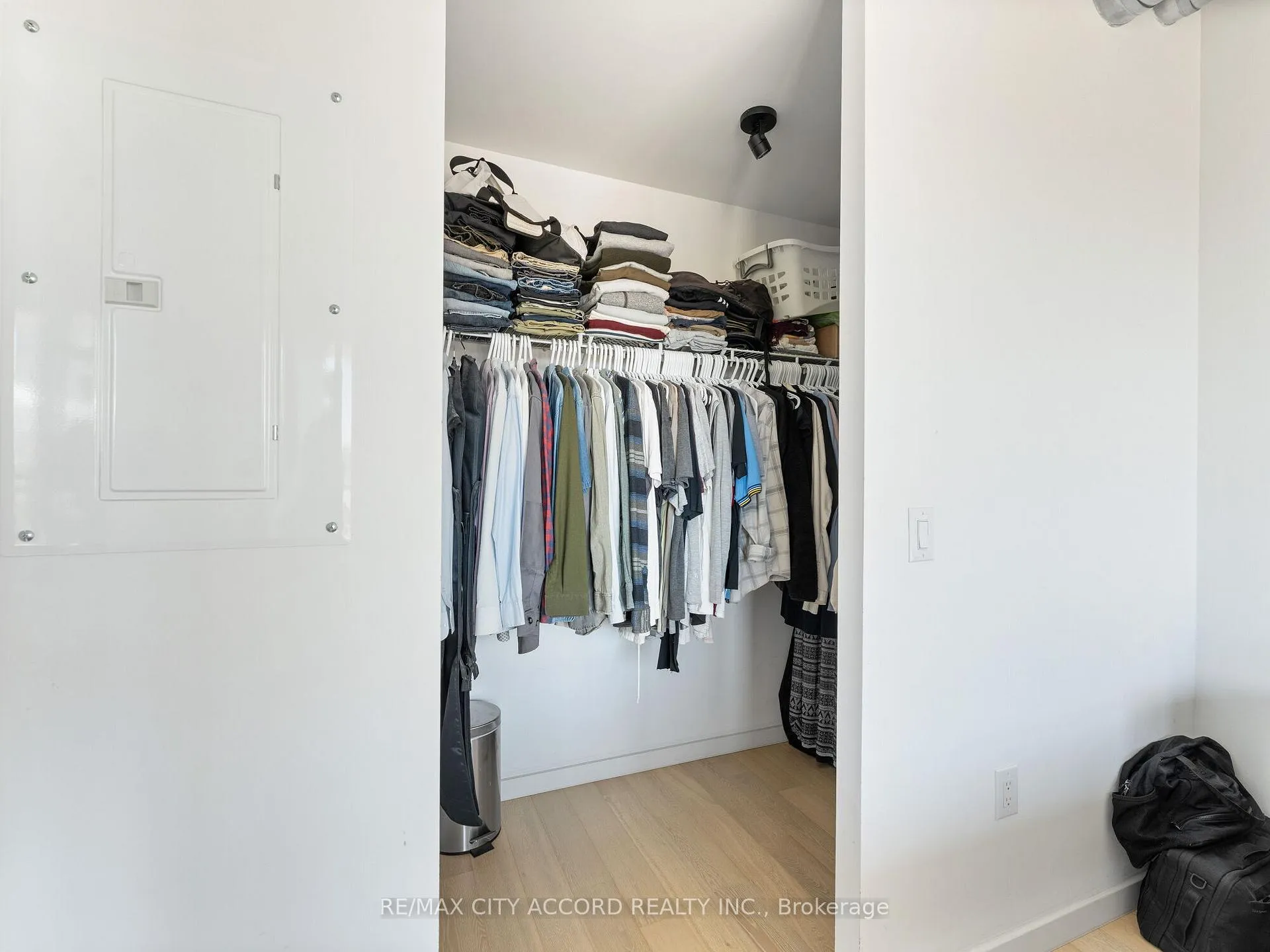Photo 17 of Unit 305, 170 Bayview Avenue, Toronto, Moss Park — HOMEH